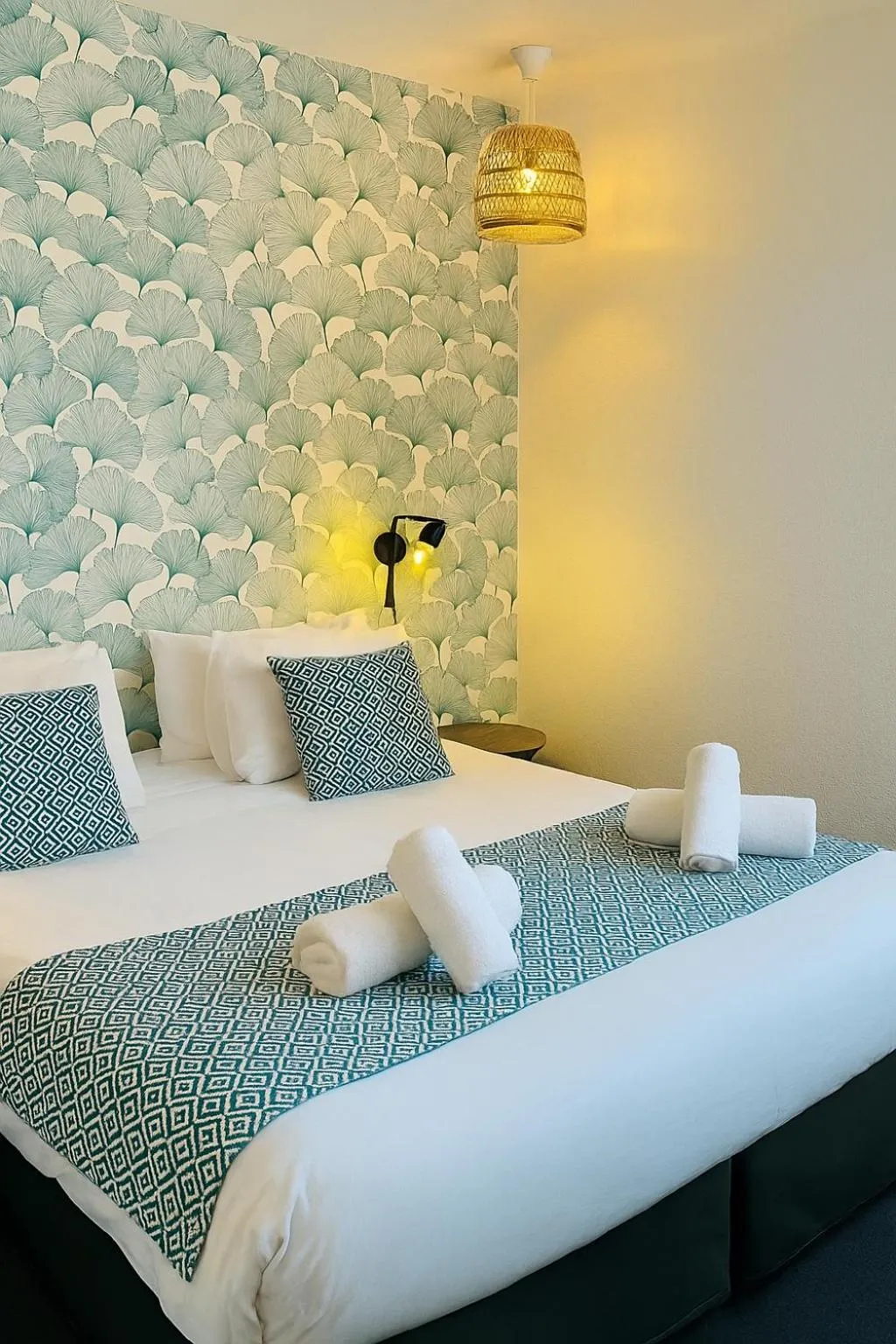 Bedroom, Bed in Hotel & Spa Gil de France Cap d'Agde