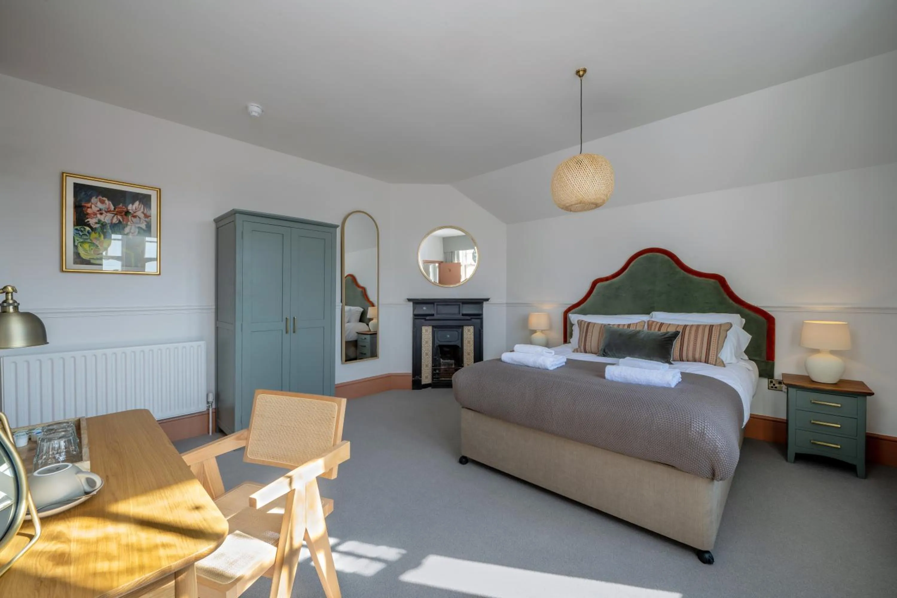 Bedroom, Bed in The Railway Hotel Worthing