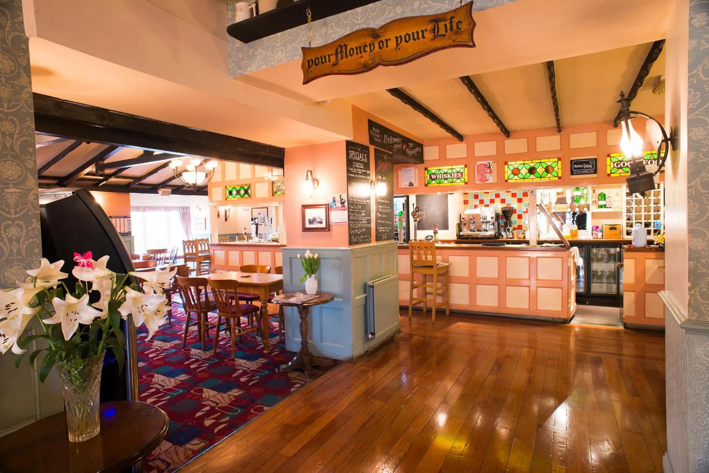 Lounge or bar in The Highwayman Inn