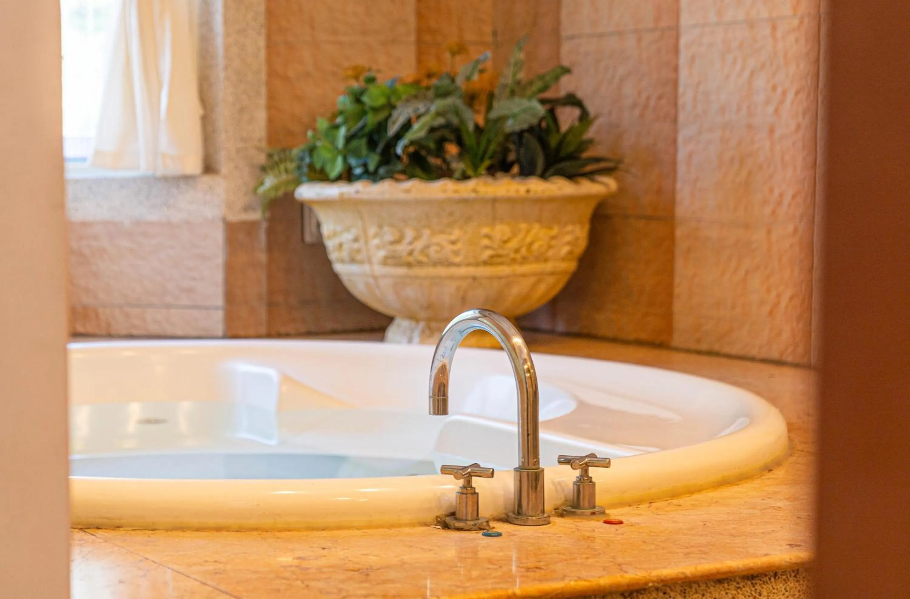 Bath in Regale Motel