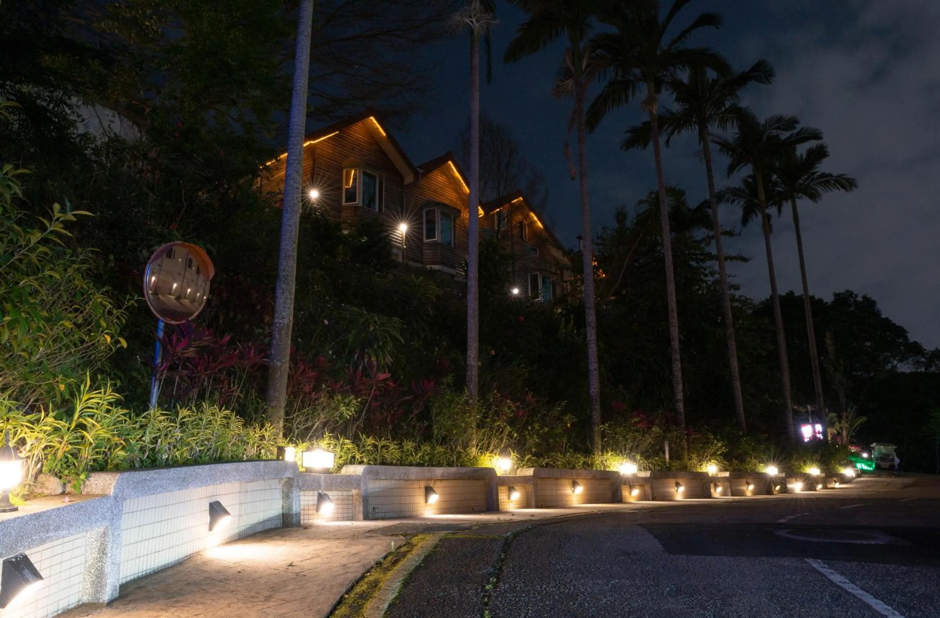 Night in Regale Motel