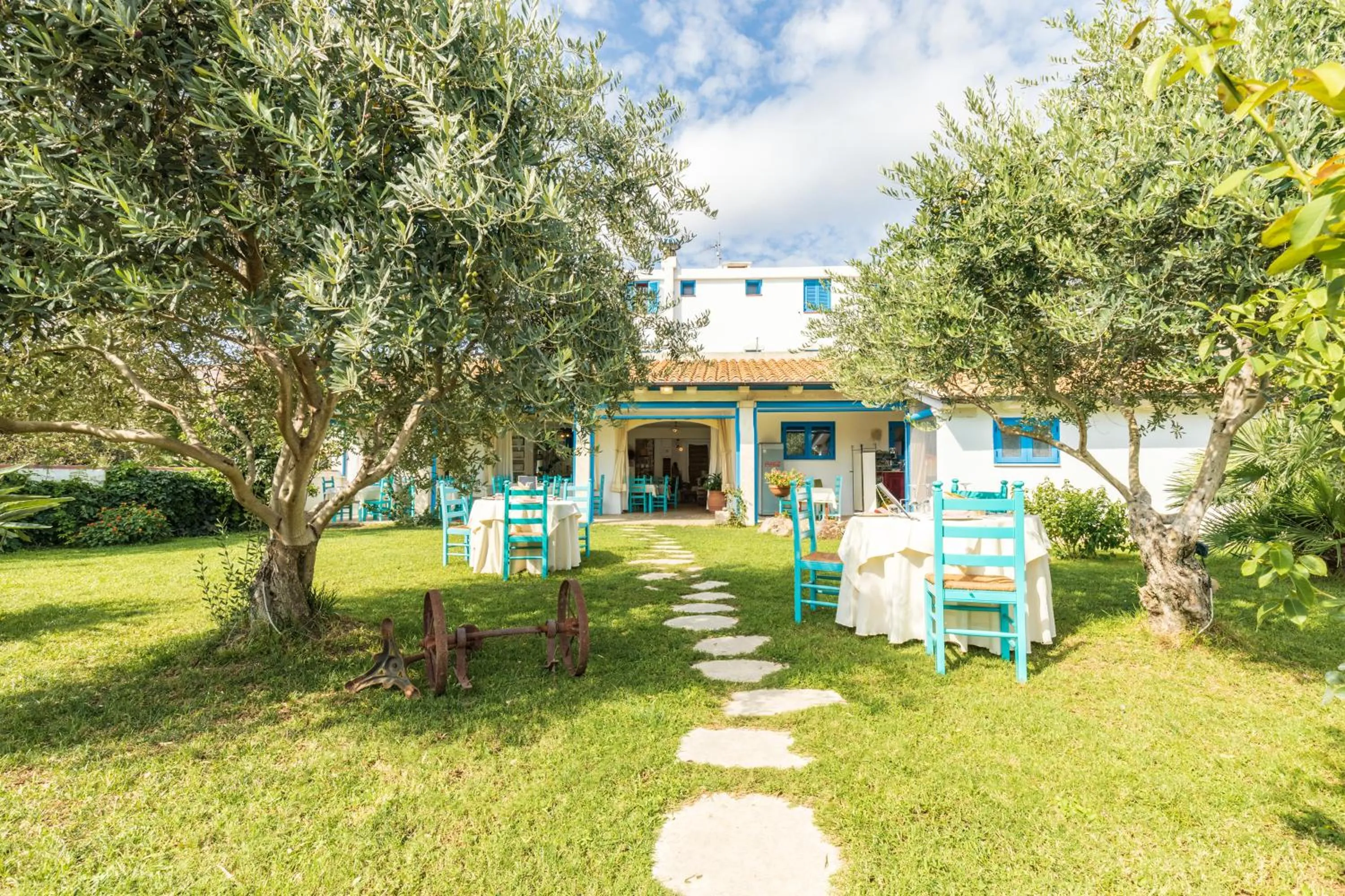 Property building in Hotel S'Ortale Possibilità di Parcheggio interno e Ristorante all'aperto