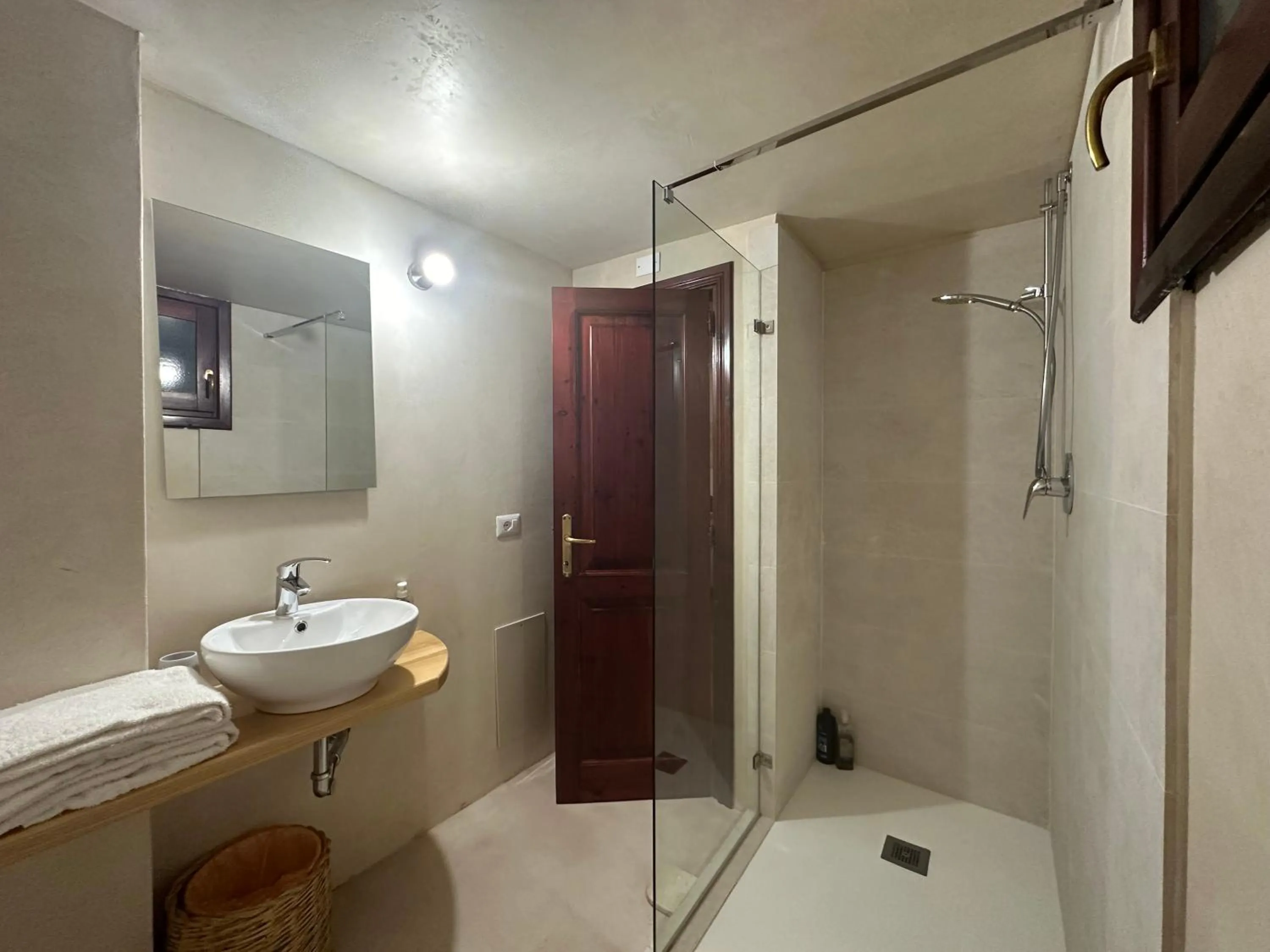 Hotel S'Ortale Possibilità di Parcheggio interno e Ristorante all'aperto