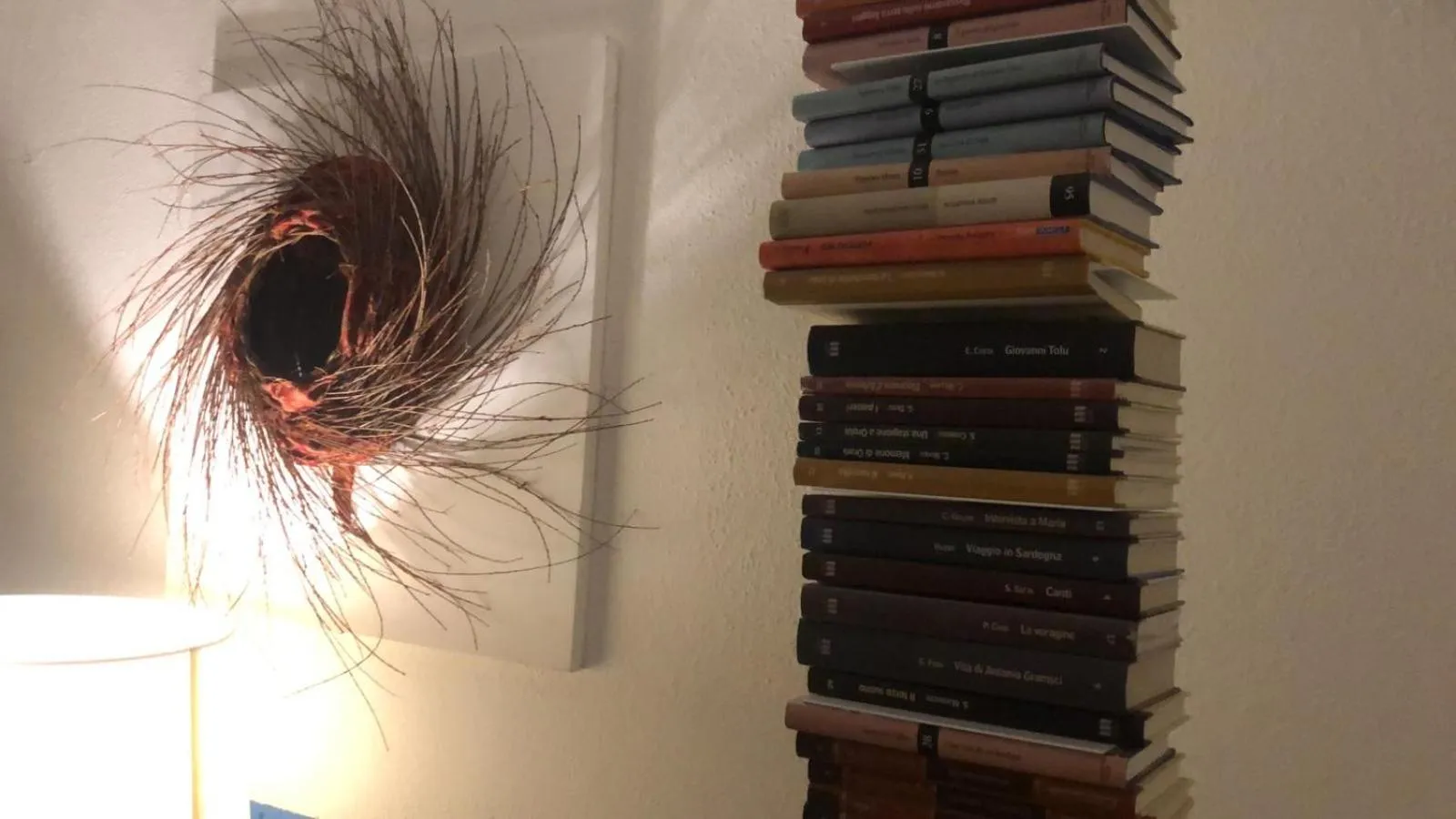 Library in Hotel S'Ortale Possibilità di Parcheggio interno e Ristorante all'aperto