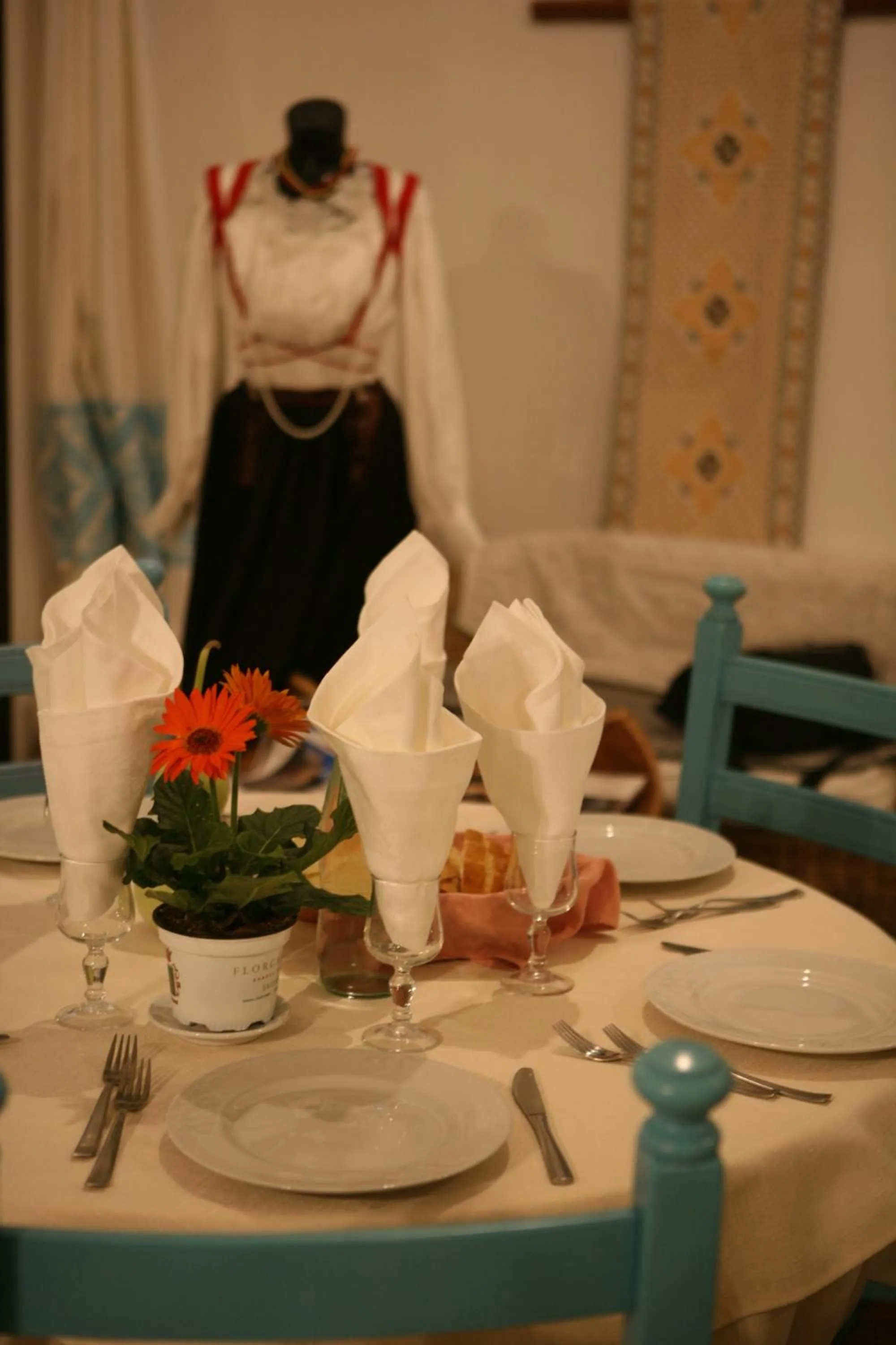 Restaurant/places to eat in Hotel S'Ortale Possibilità di Parcheggio interno e Ristorante all'aperto