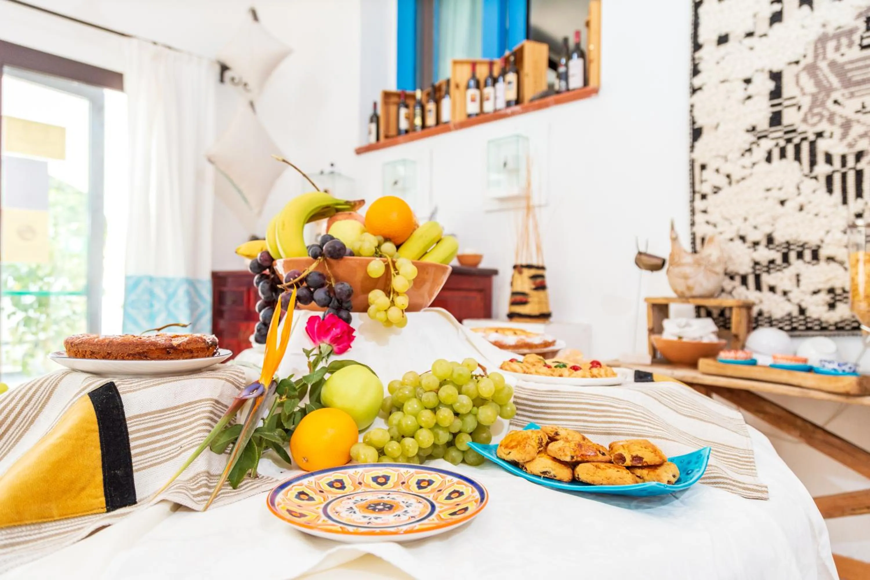 Breakfast in Hotel S'Ortale Possibilità di Parcheggio interno e Ristorante all'aperto