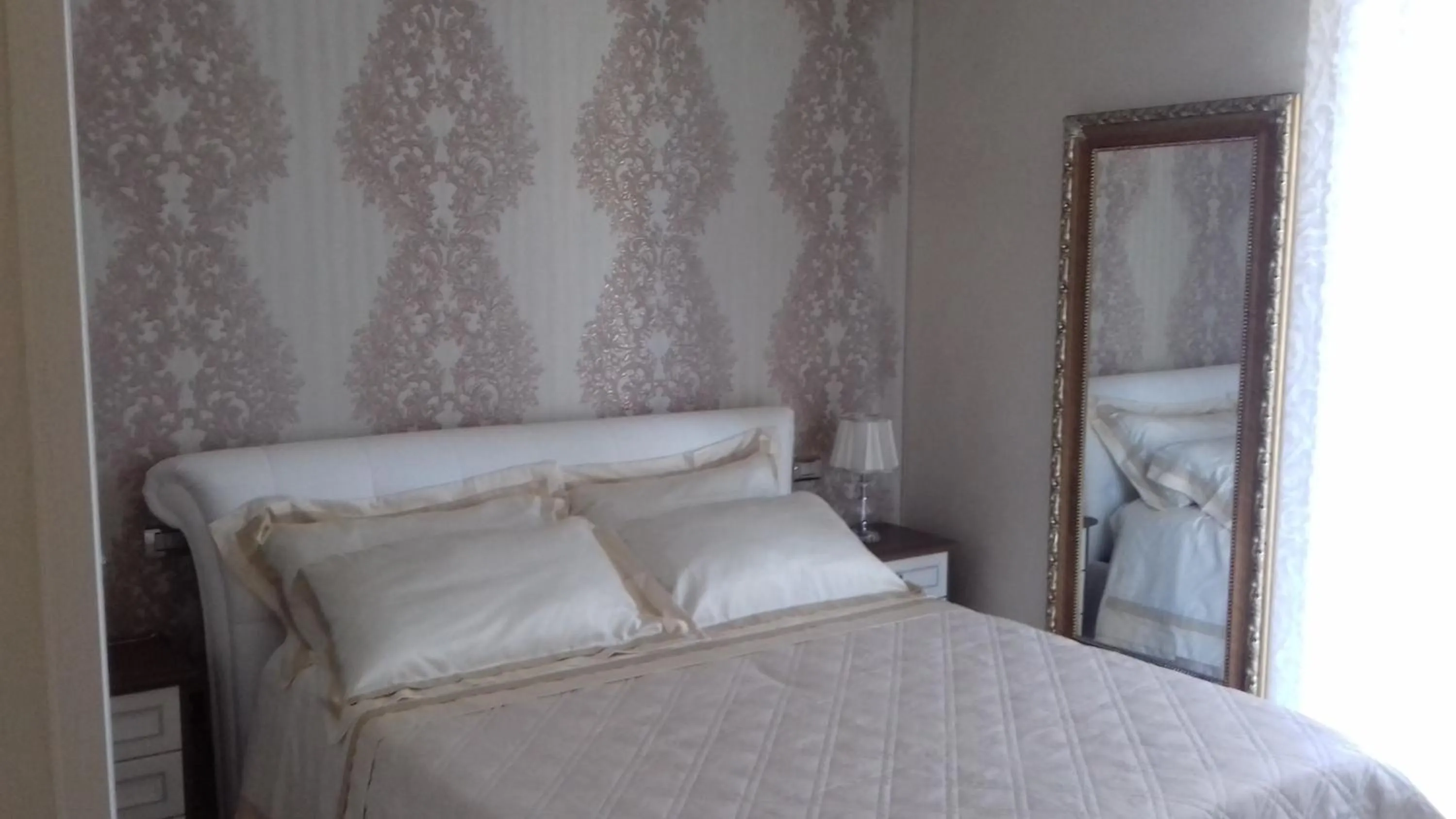 Other, Bed in Daphnae House