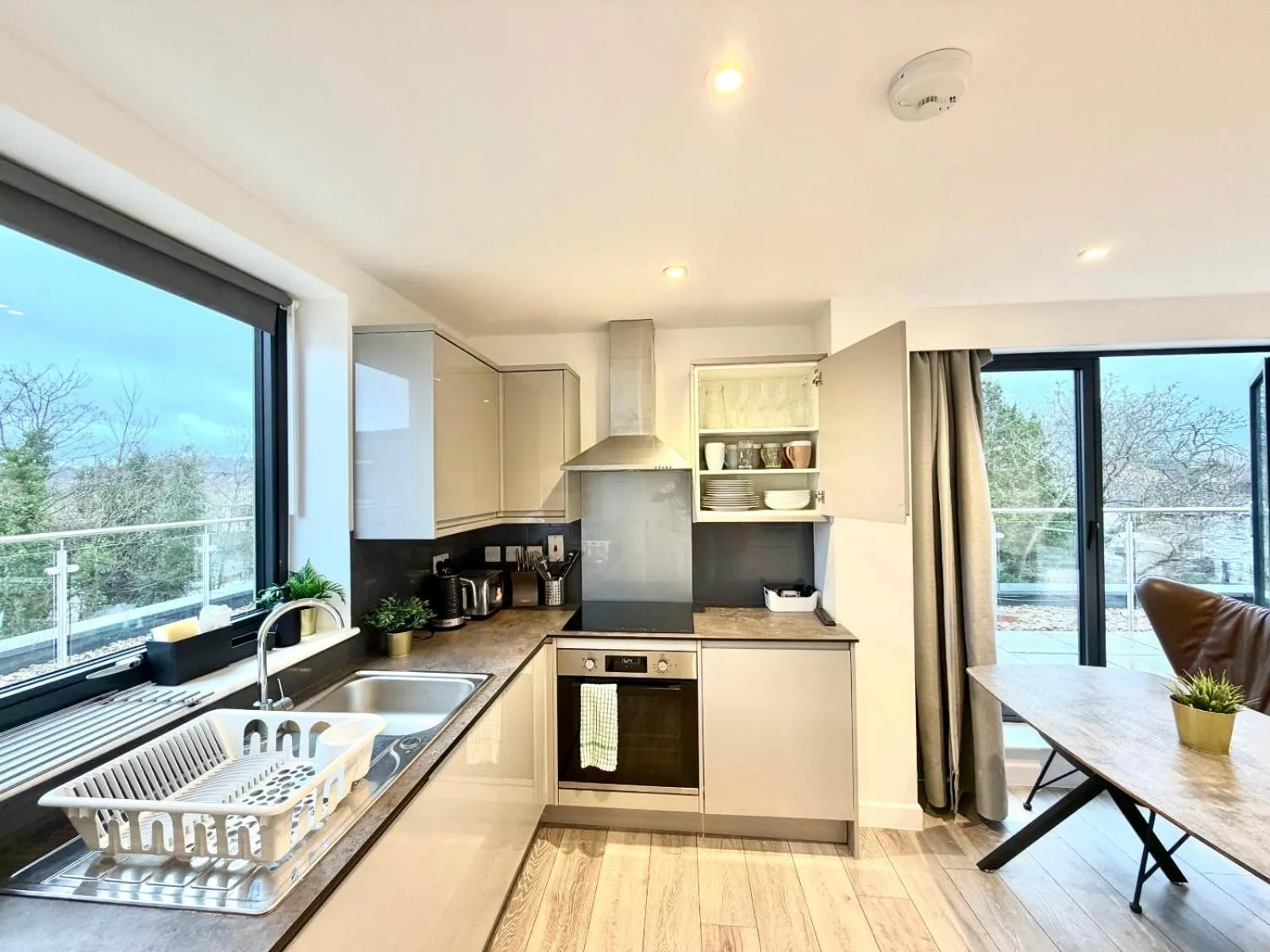 Hampton Suites Serviced Apartments