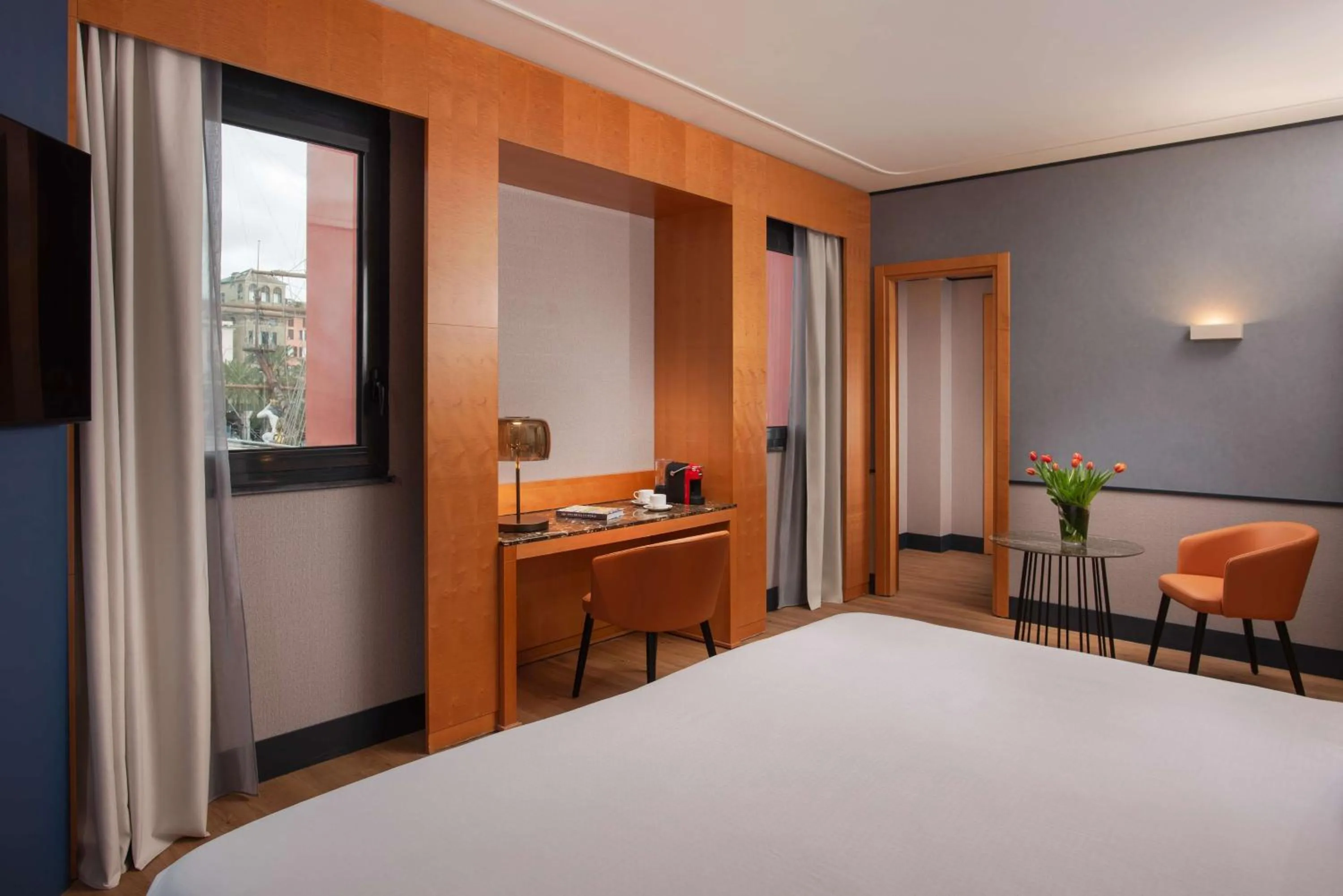 Bedroom, Bed in NH Collection Genova Marina