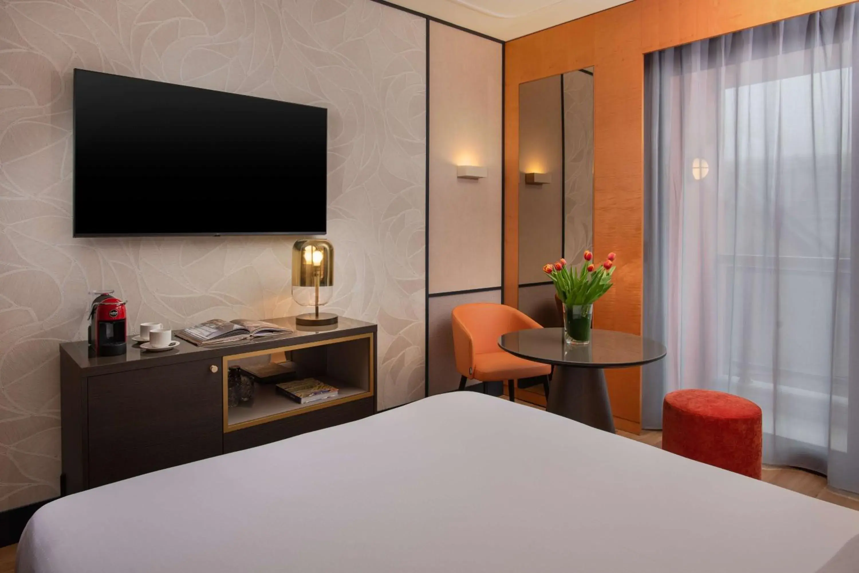 Premium Double Room with View and Balcony with Extra Bed (2 Adults + 1 Child) in NH Collection Genova Marina Premium Double Room with View and Balcony with Extra Bed (2 Adults + 1 Child) in NH Collection Genova Marina