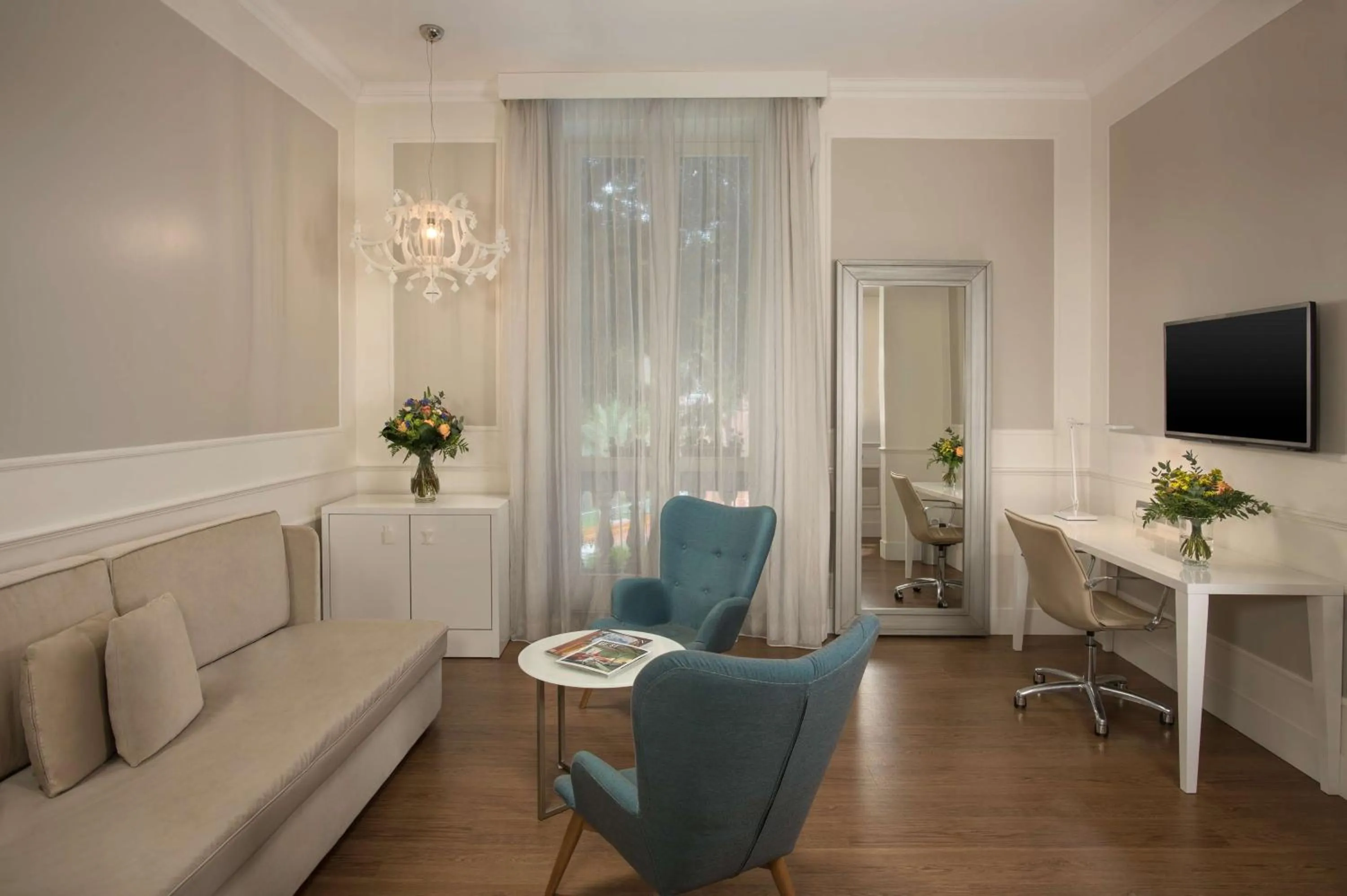 Bedroom in NH Genova Centro