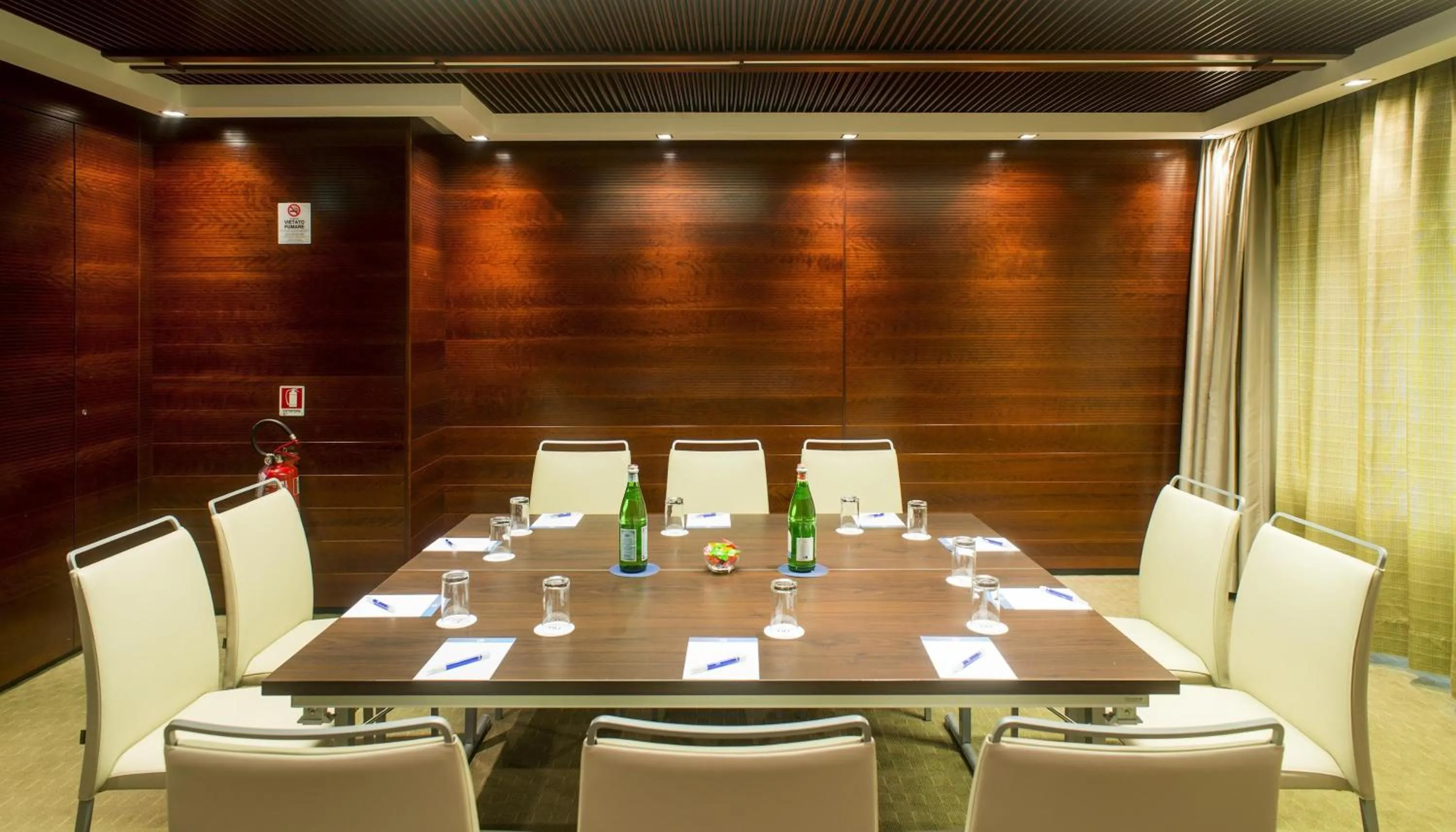 Meeting/conference room in NH Milano 2