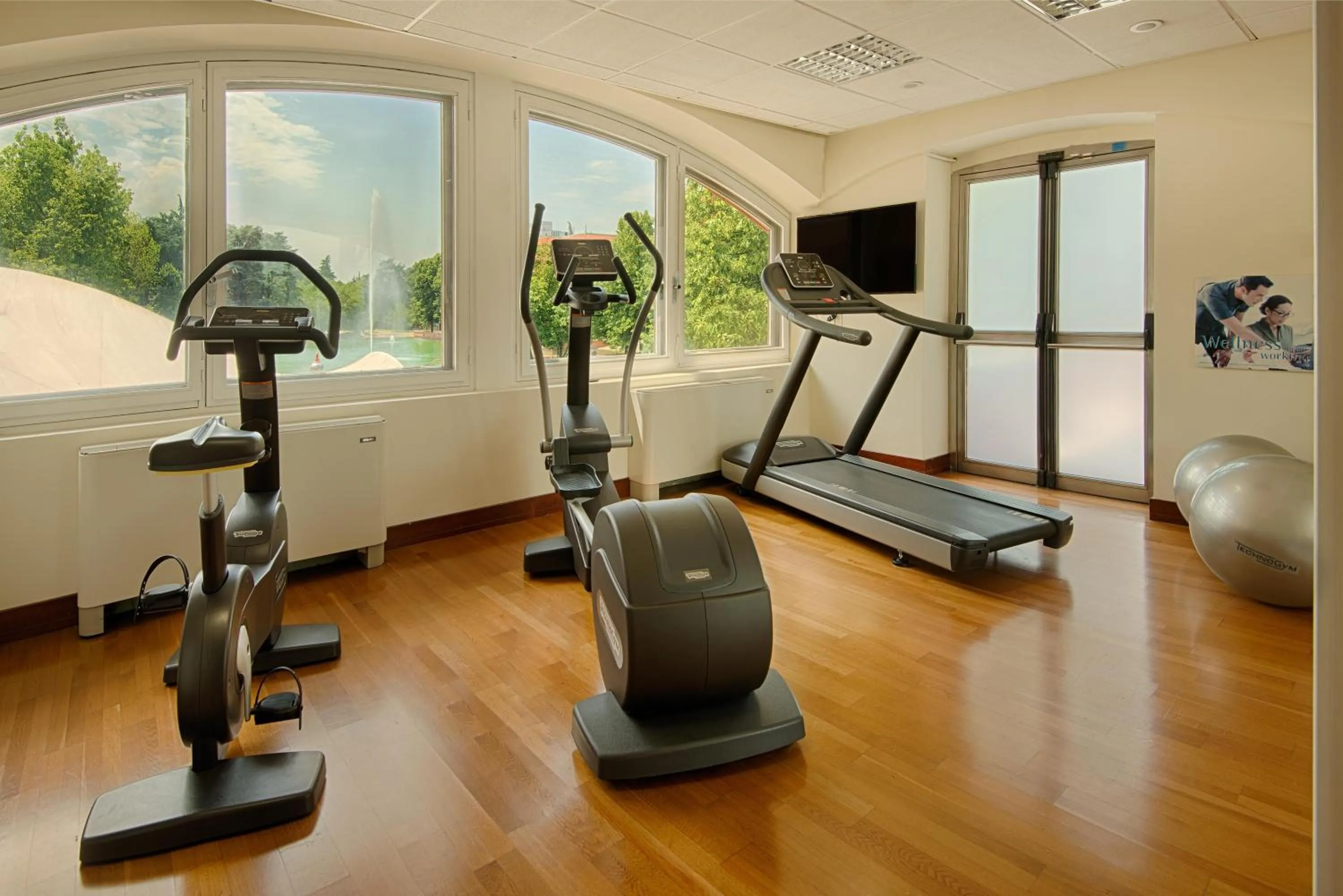 Fitness centre/facilities in NH Milano 2