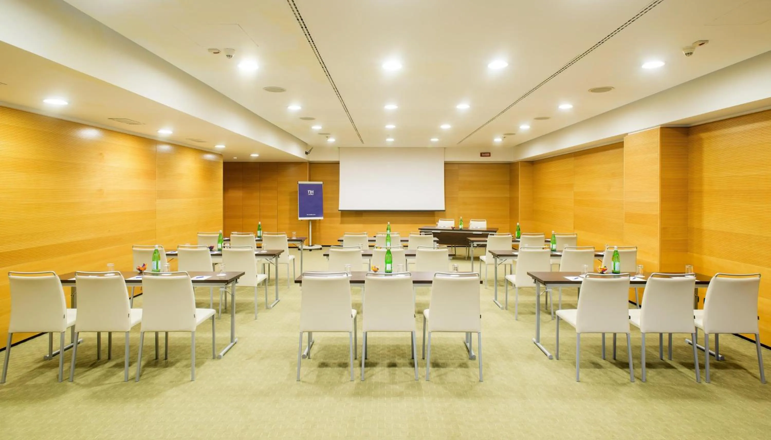 Meeting/conference room in NH Milano 2