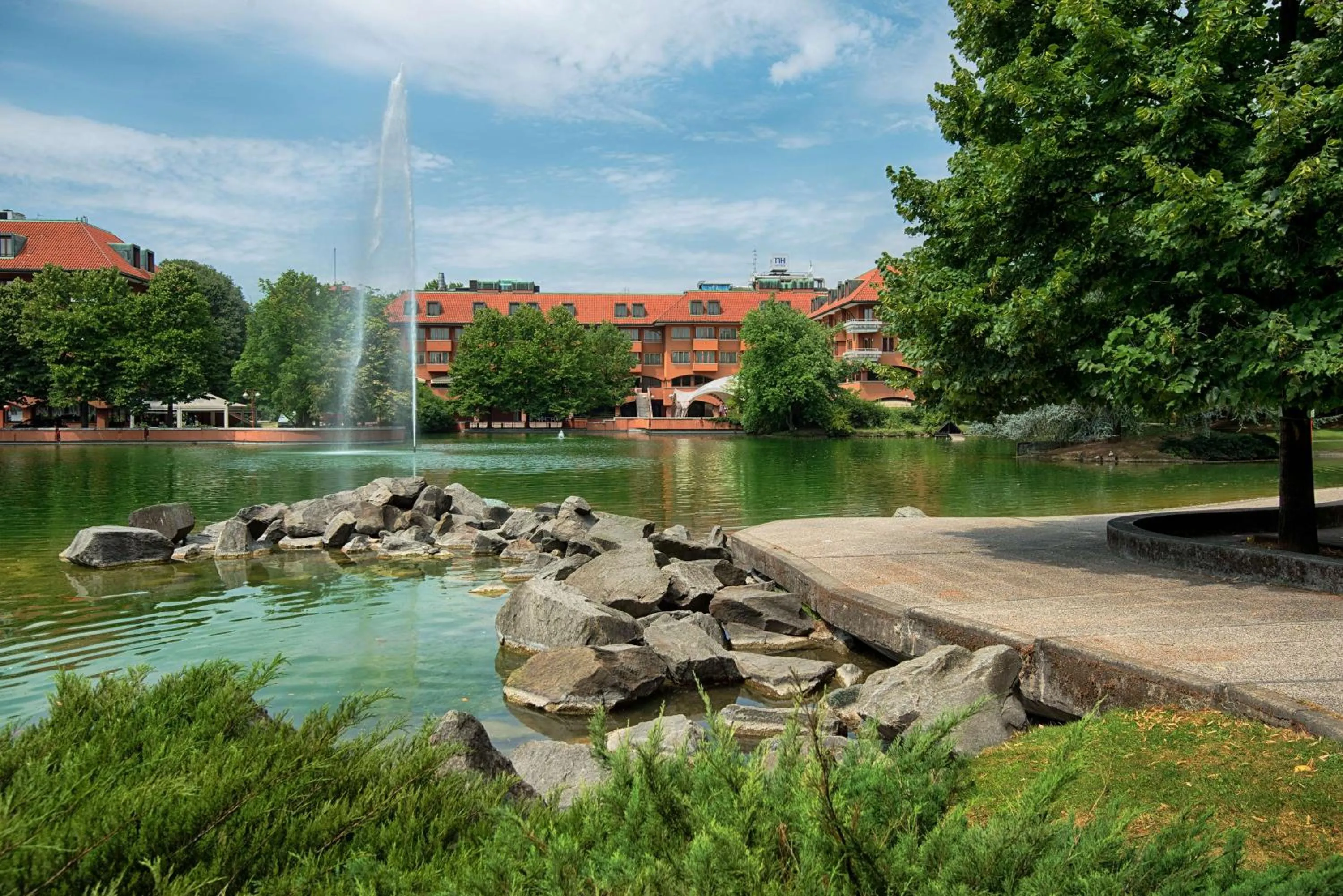 Property building in NH Milano 2