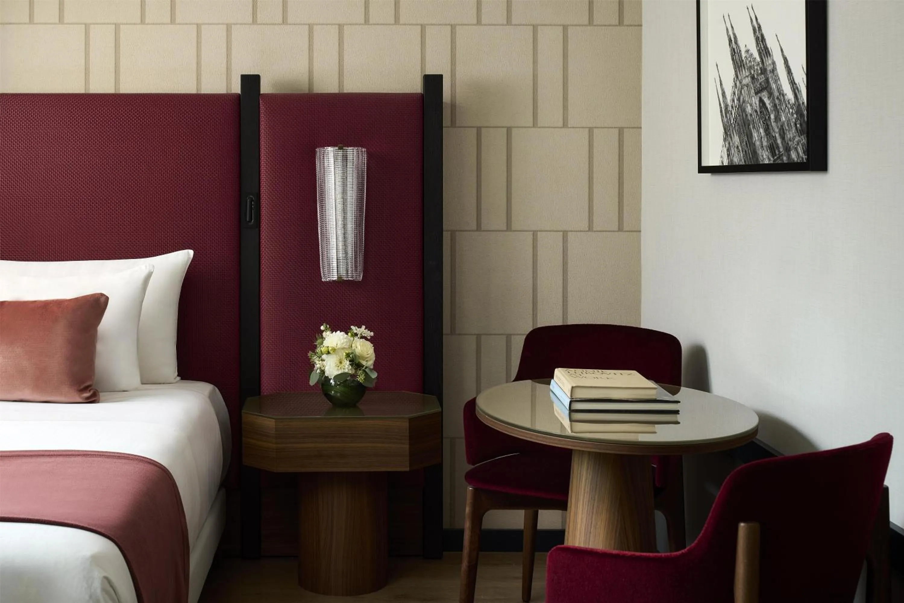 Bedroom, Bed in Tivoli President Milano Hotel