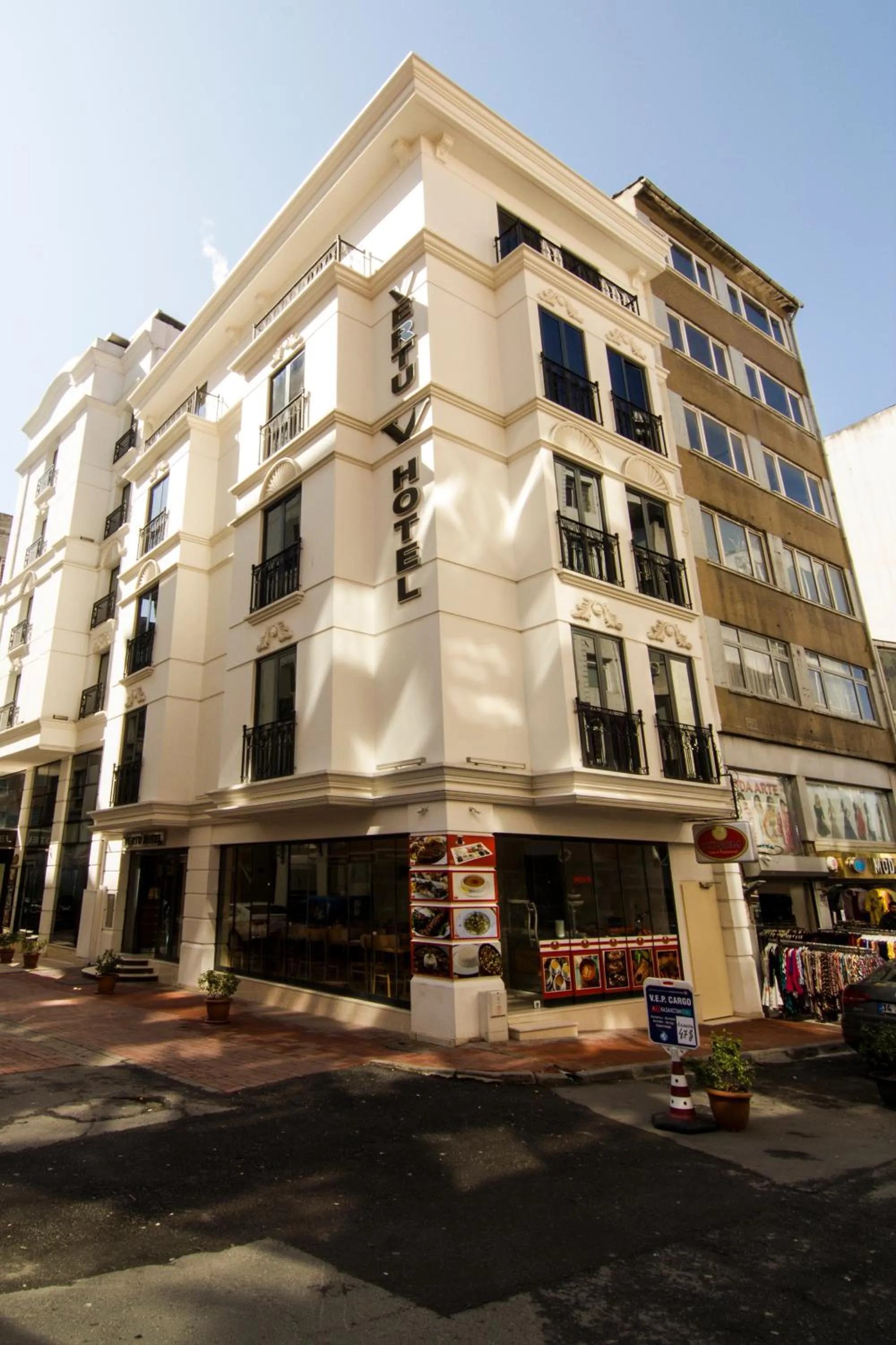 Property building in İstanbul Vertu Hotel