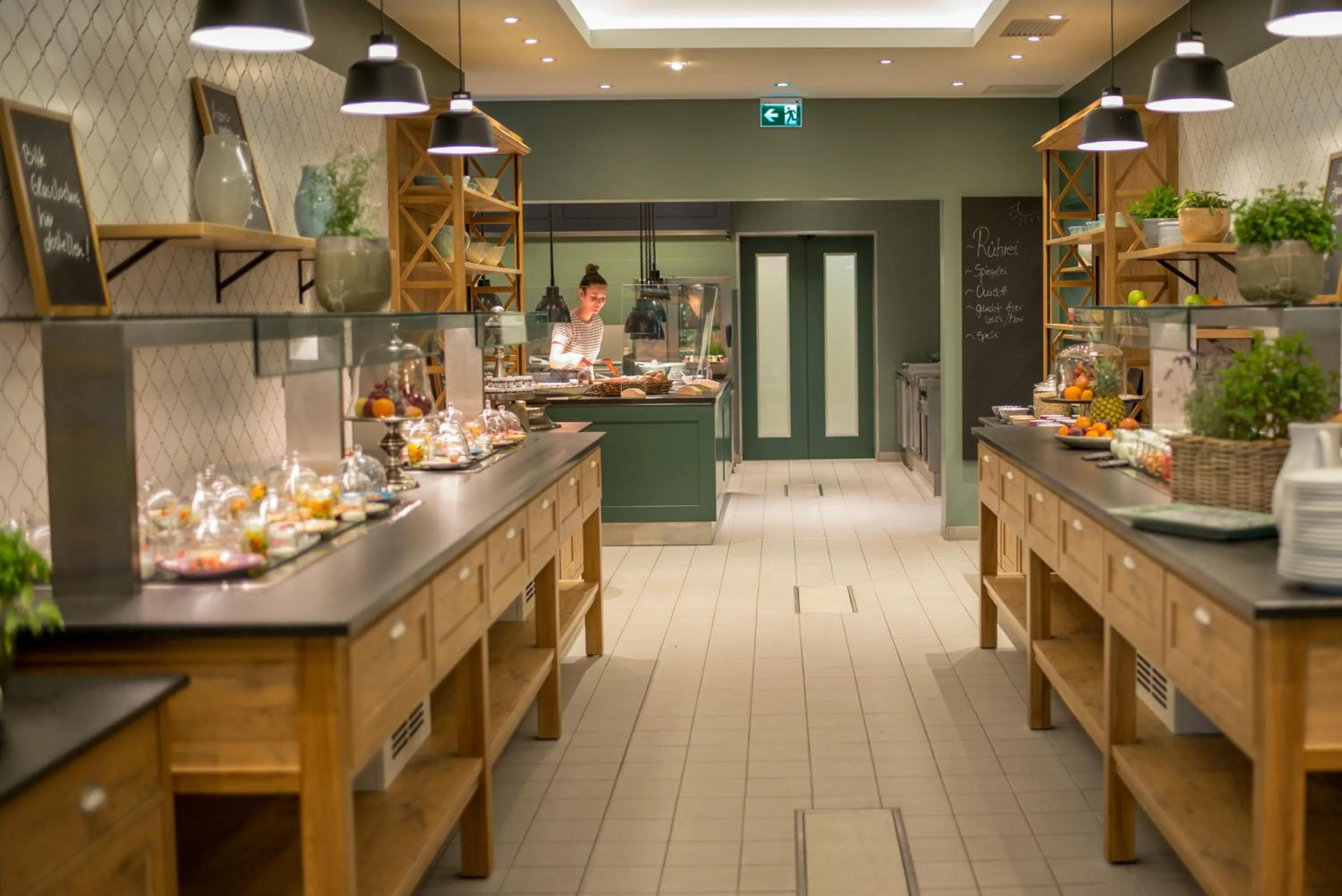 Breakfast in Seehotel Niedernberg - Das Dorf am See