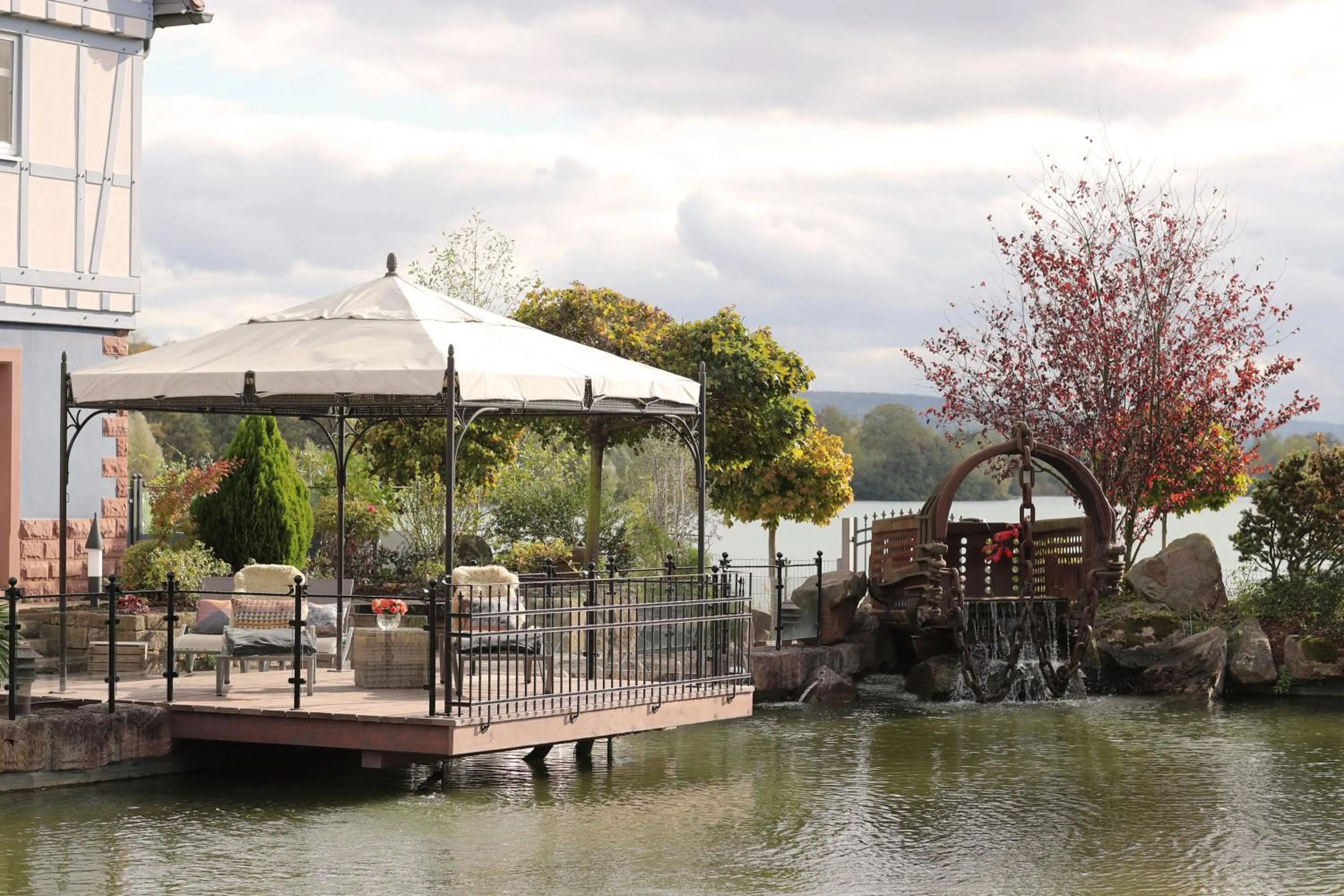 Patio in Seehotel Niedernberg - Das Dorf am See