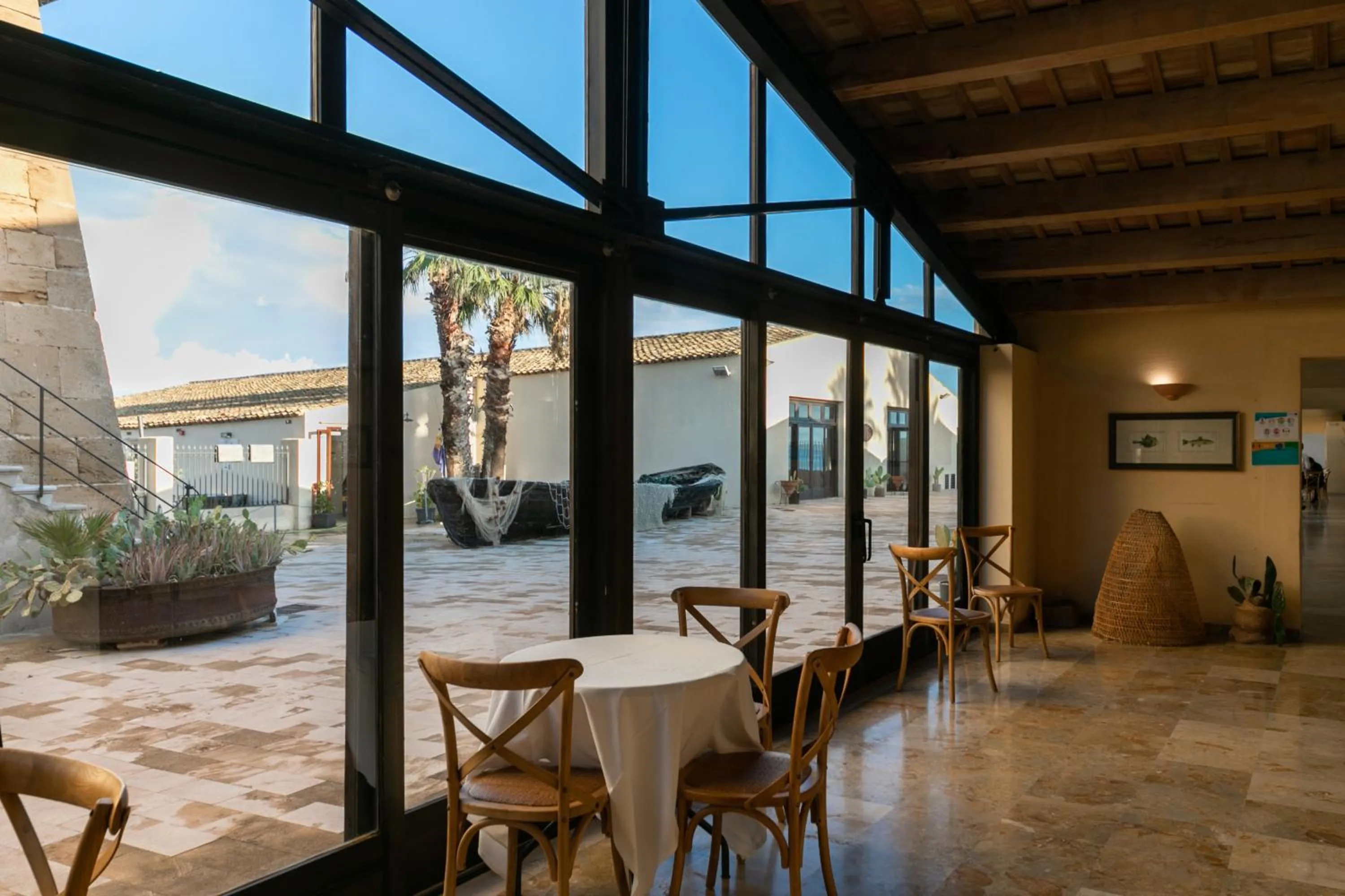 Restaurant/places to eat in Phi Hotel La Tonnara di Bonagia