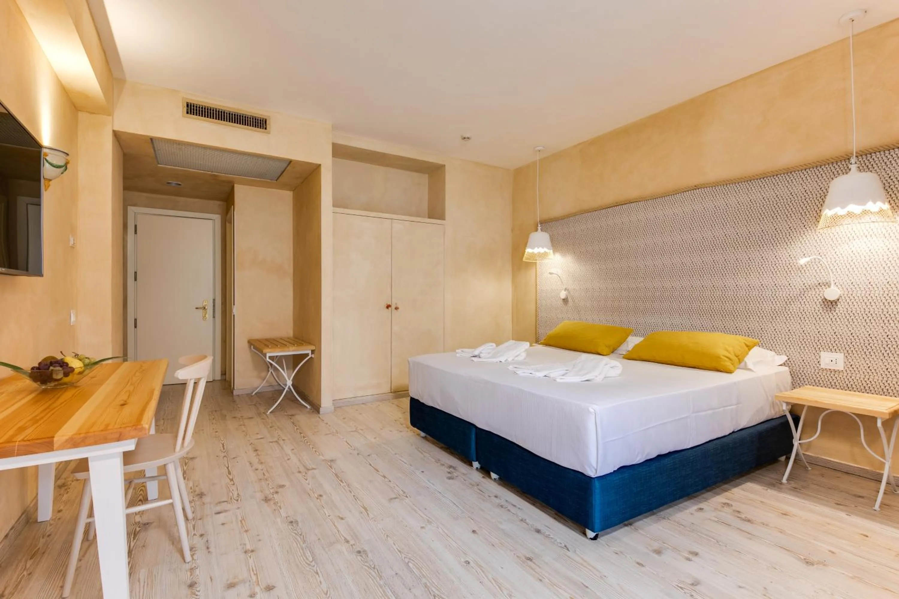 Bed in Phi Hotel La Tonnara di Bonagia