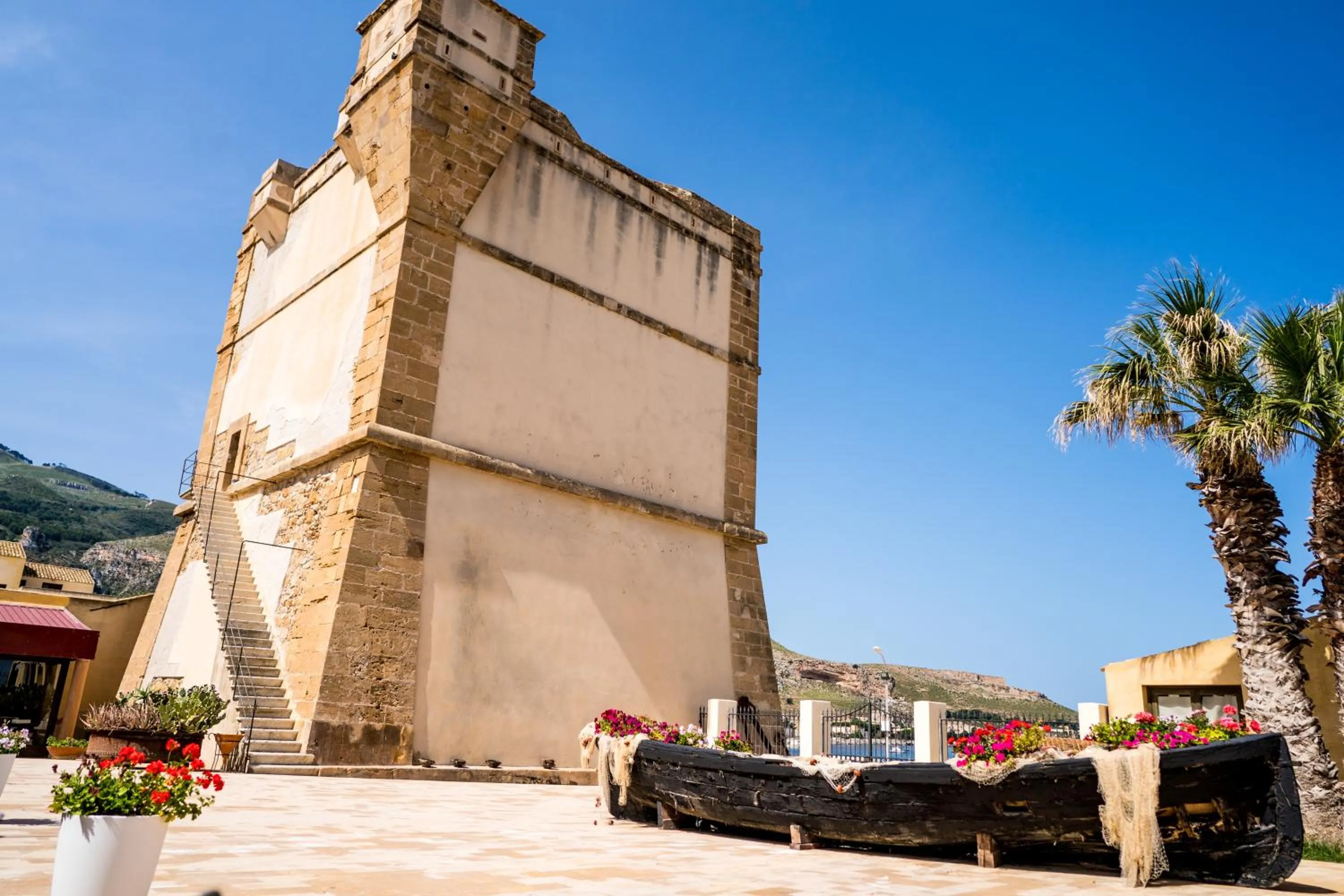 Property building in Phi Hotel La Tonnara di Bonagia