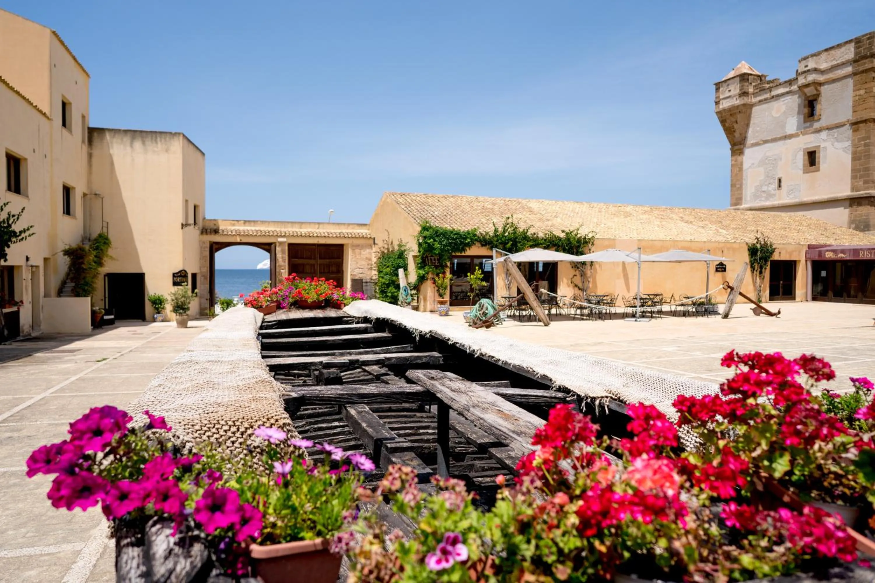 Property building in Phi Hotel La Tonnara di Bonagia