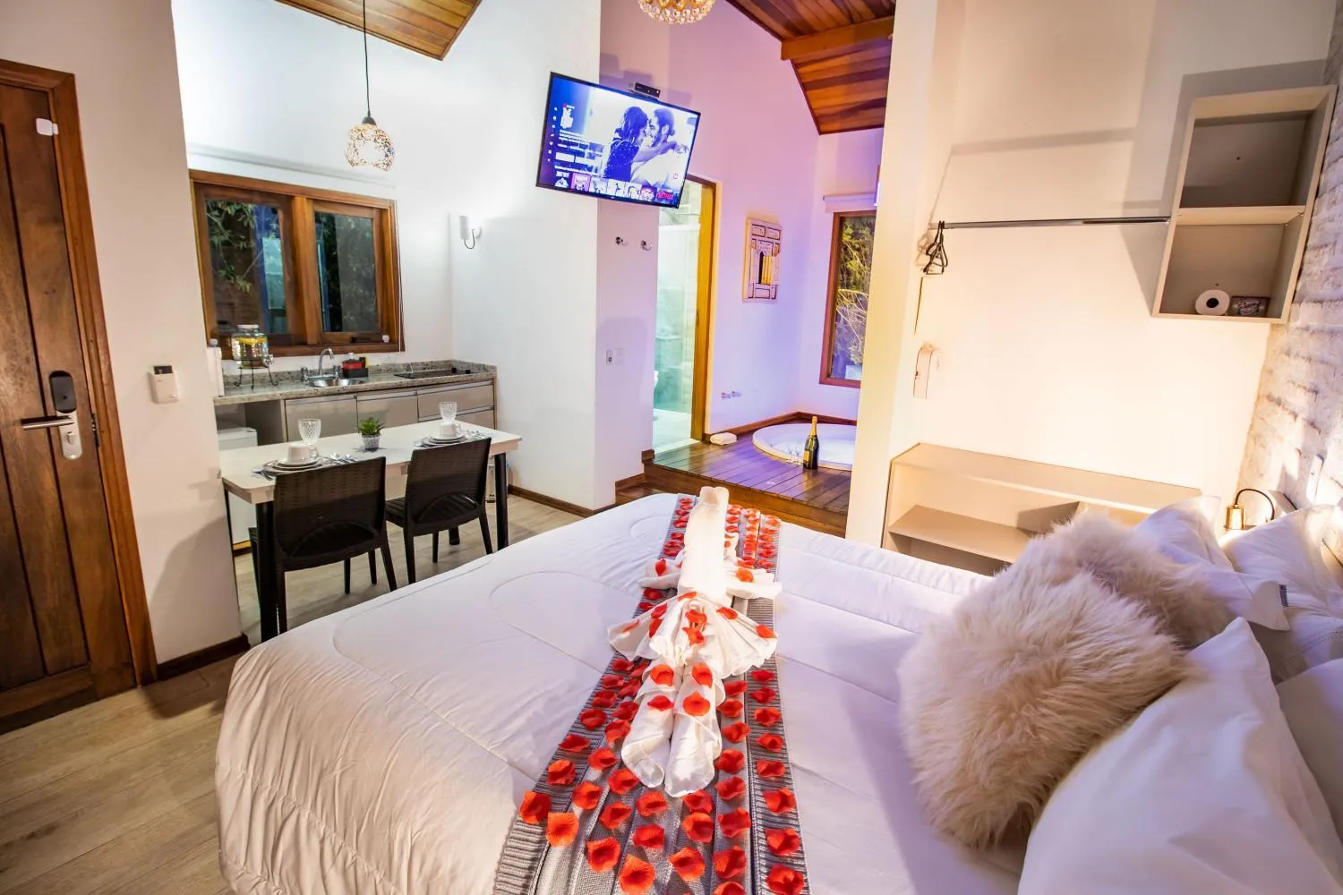 Photo of the whole room, Bed in Resort Magnifico