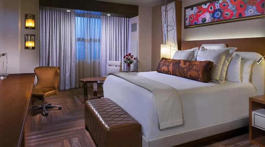 Bedroom, Bed in Del Lago Resort & Casino