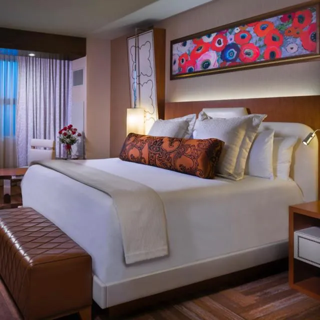 Bedroom, Bed in Del Lago Resort & Casino