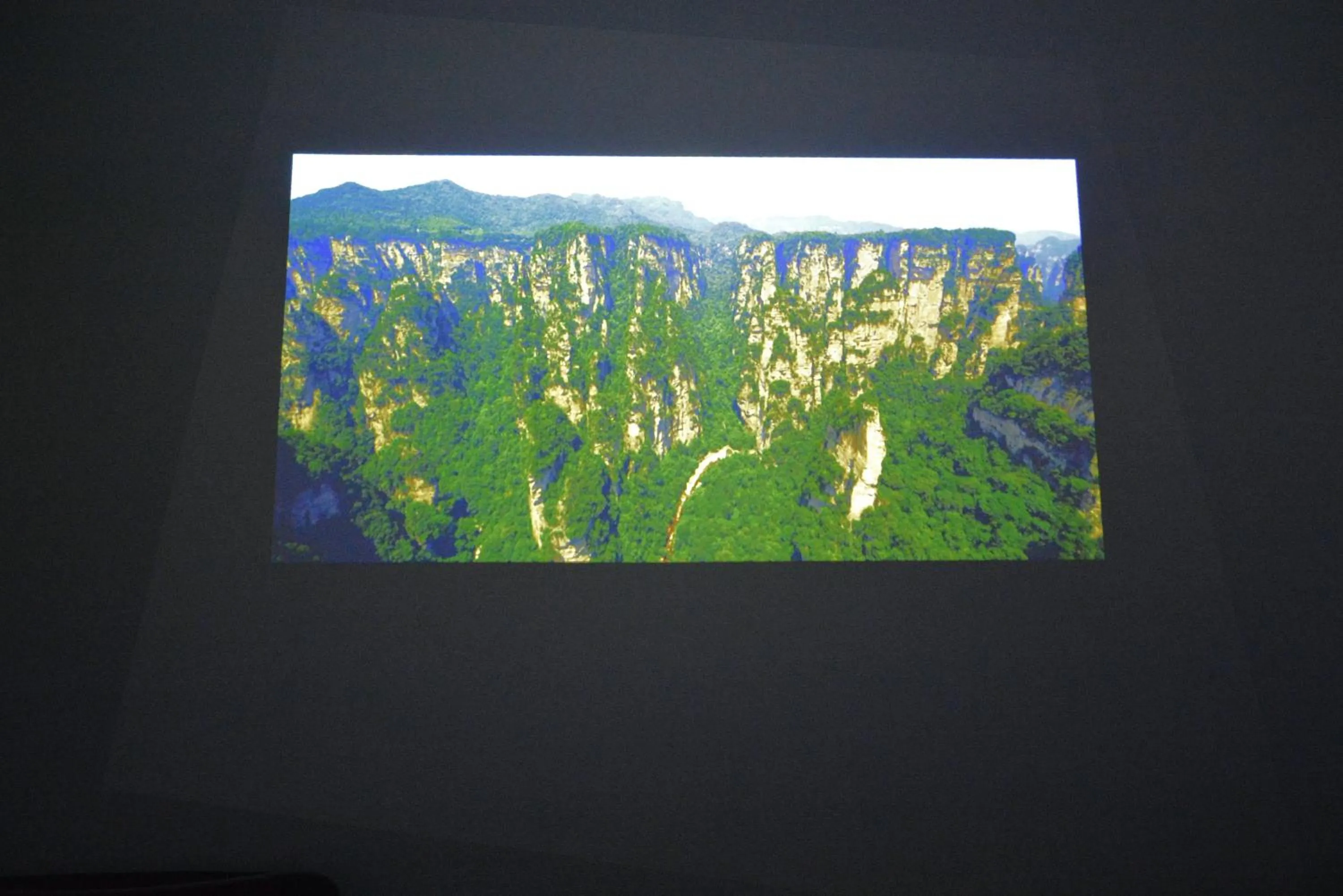 TV and multimedia in The Wonder At Stay-Bentencho-