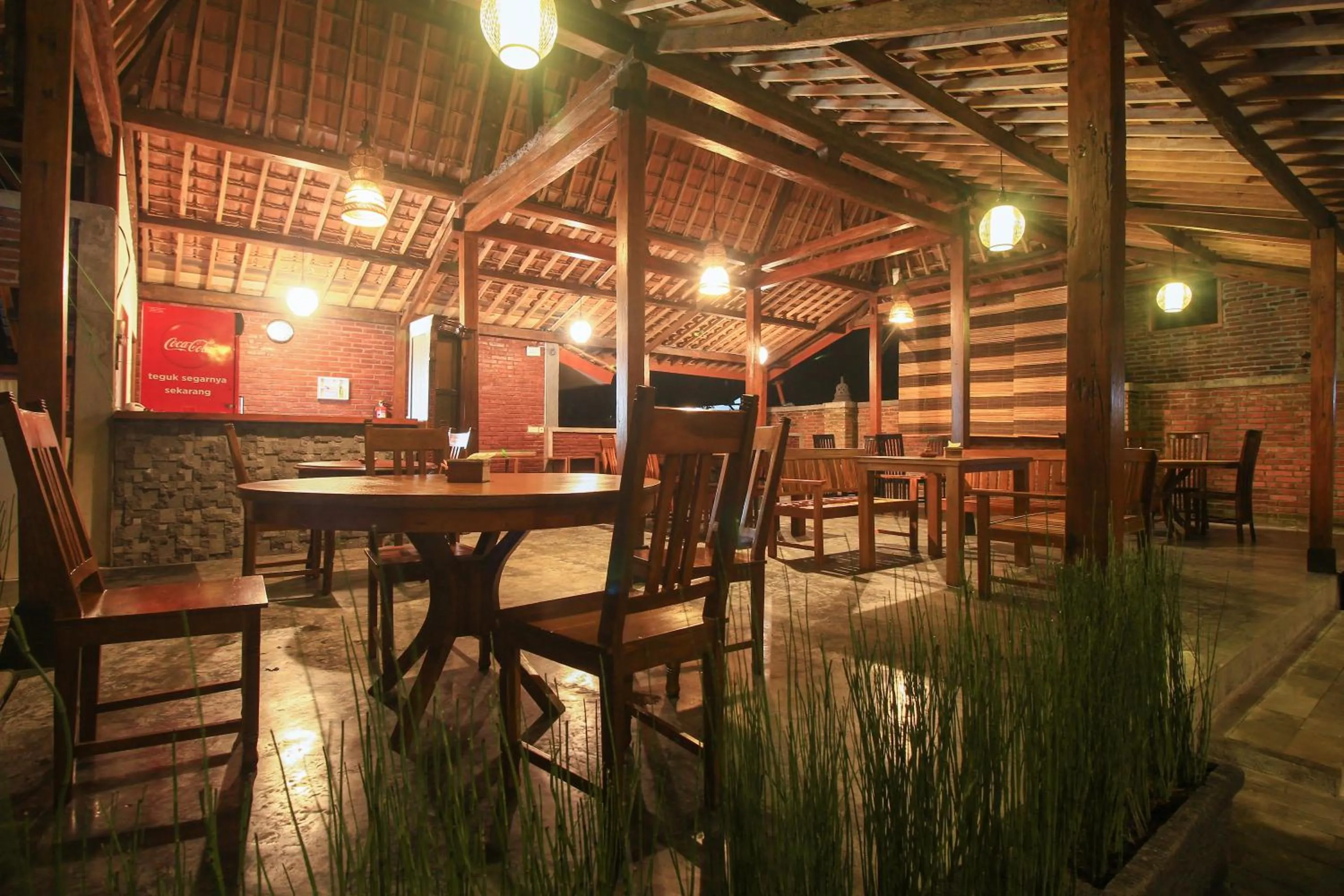 Restaurant/places to eat in Wahid Borobudur