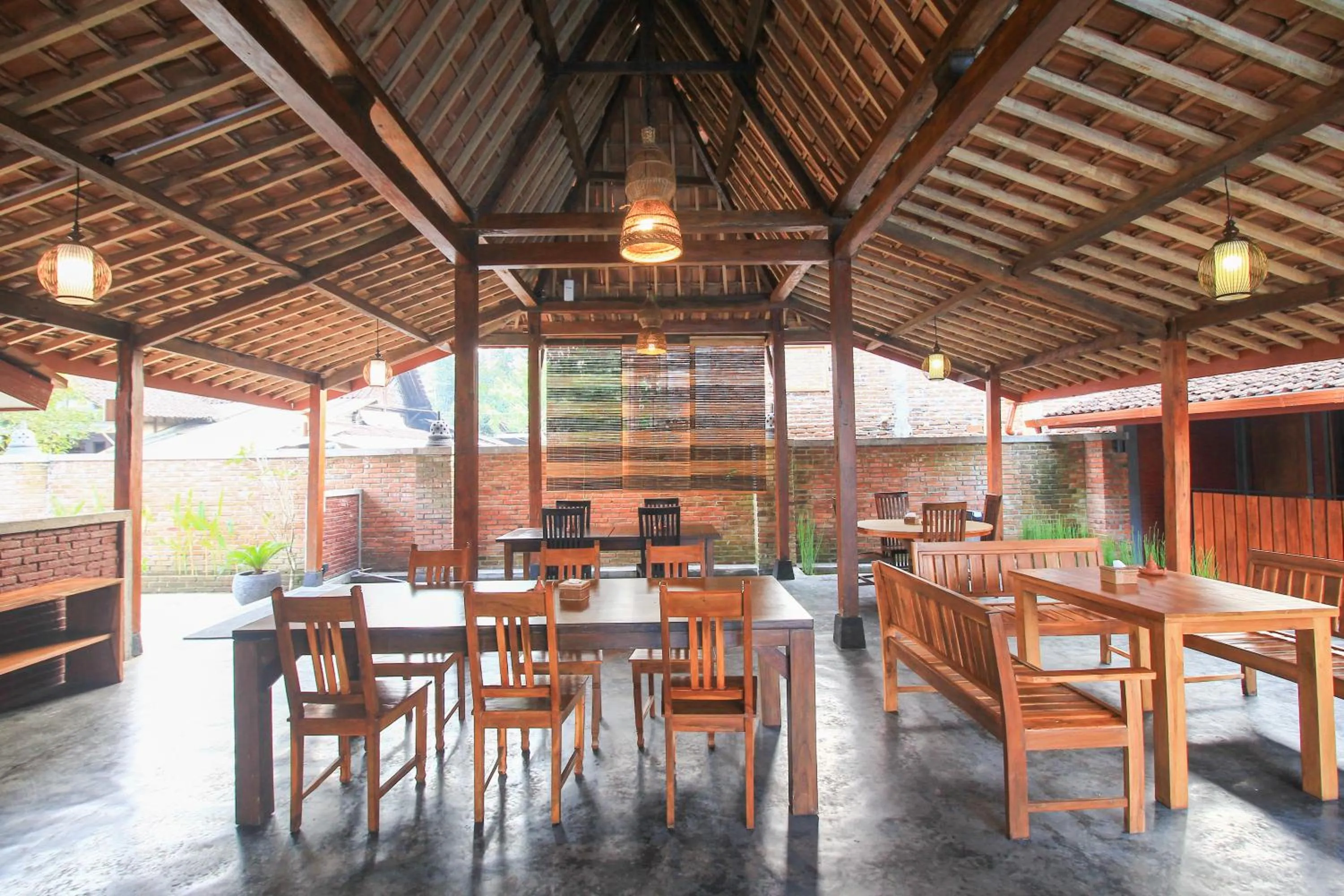 Restaurant/places to eat in Wahid Borobudur