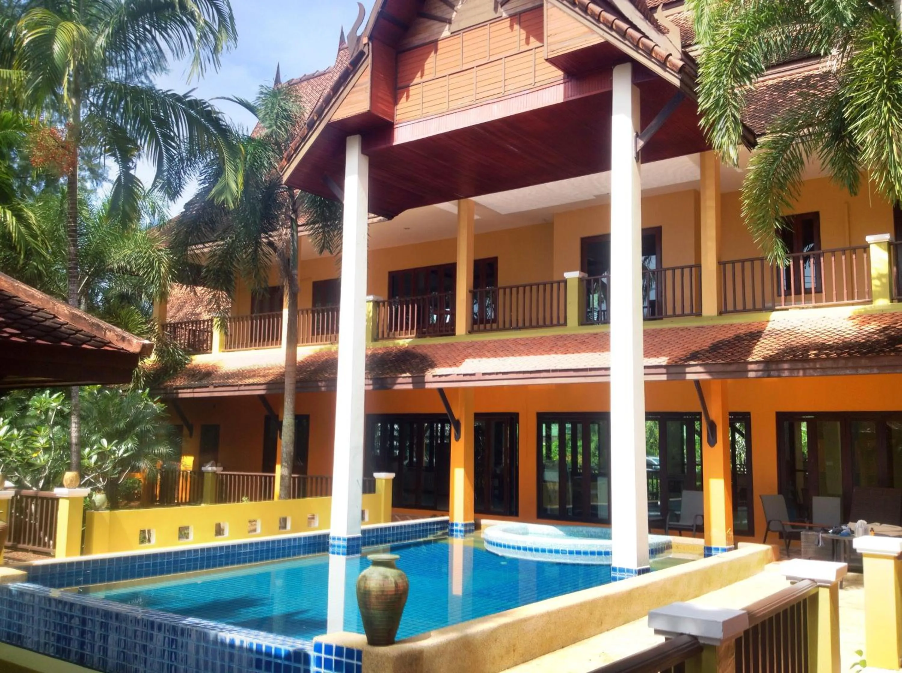 Swimming pool in Villa Chaya