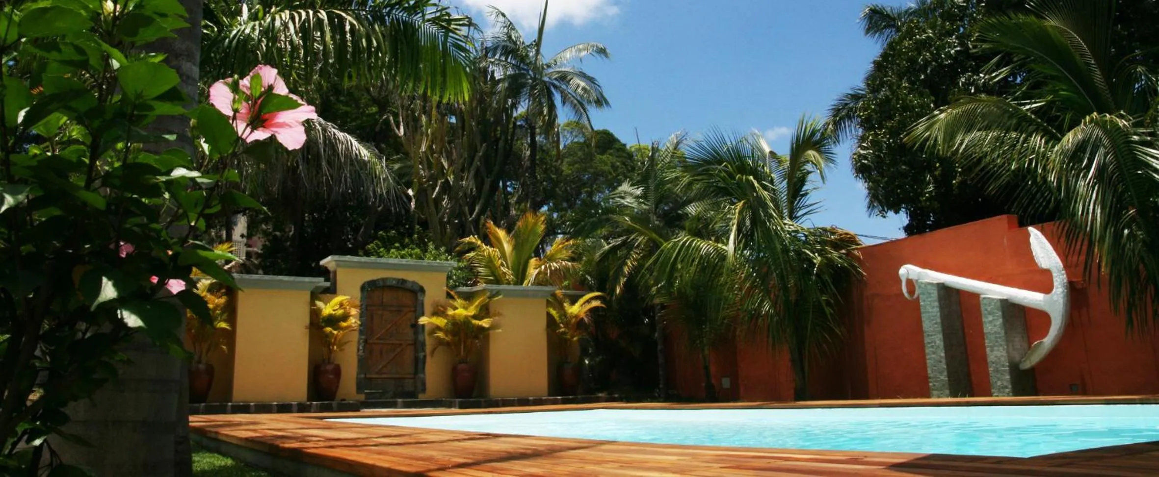 Pool view in Maison D’hôtes Coignet