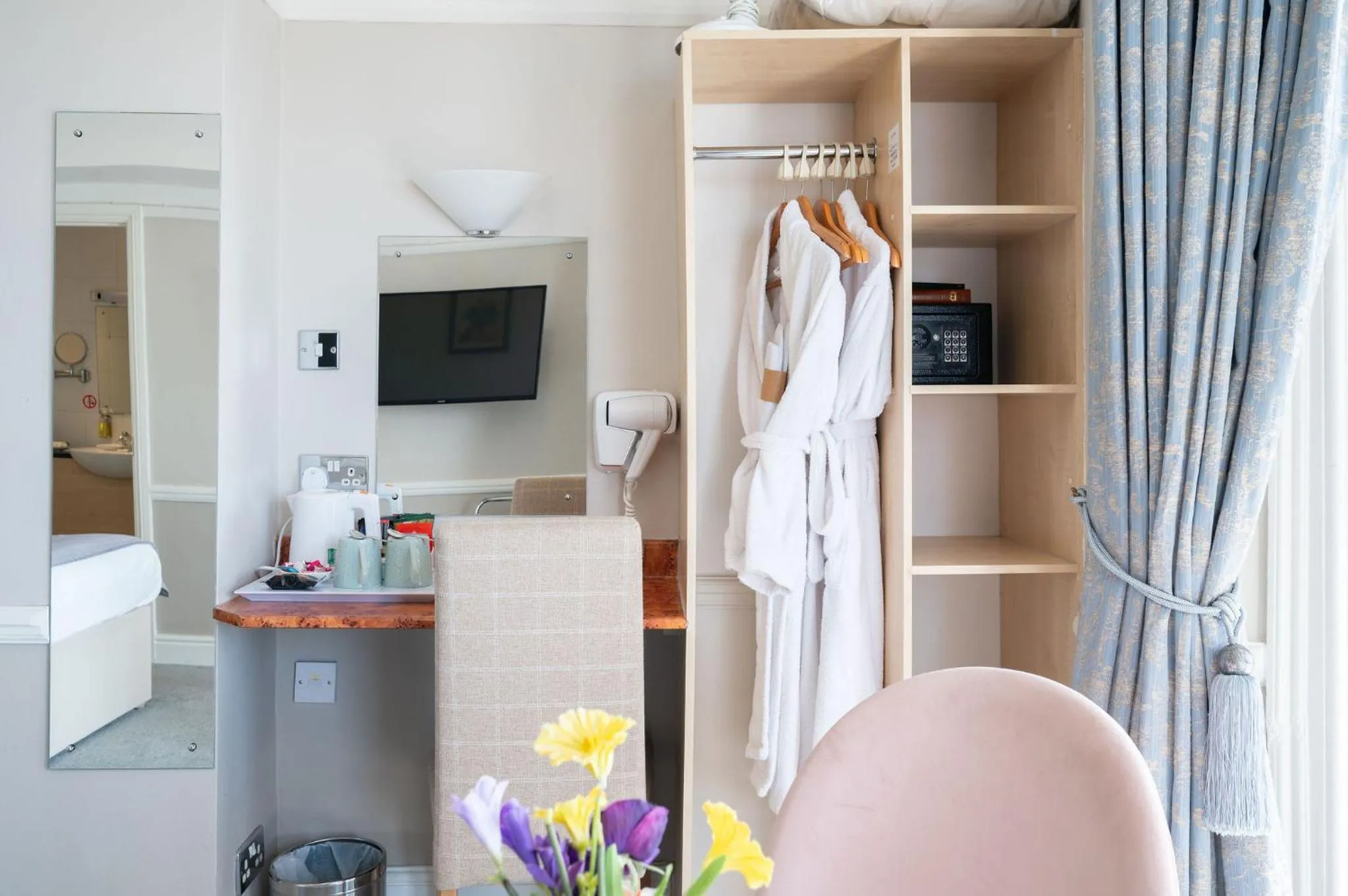 TV and multimedia in The Lanes Hotel