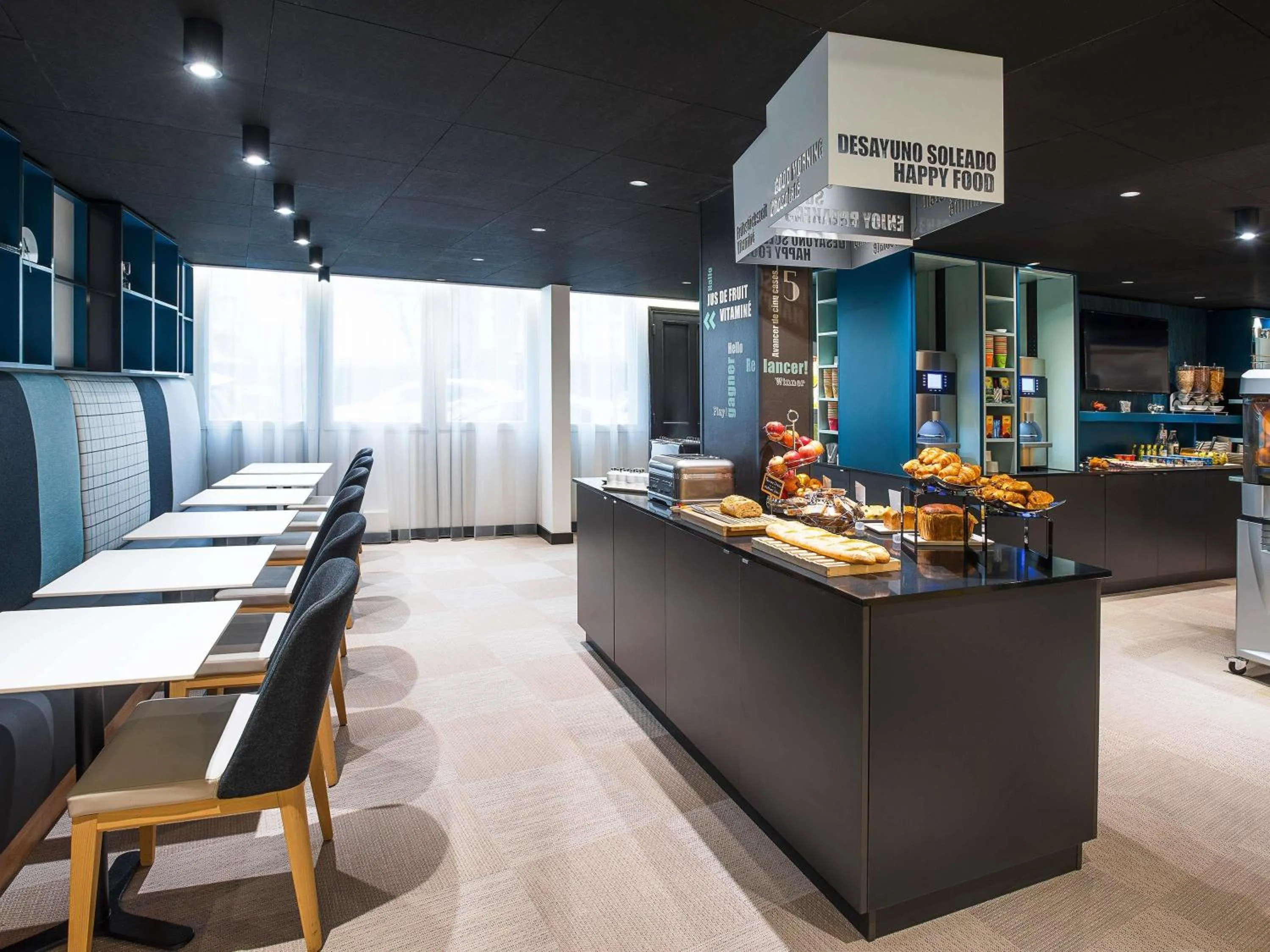 Breakfast in ibis Styles Deauville Centre