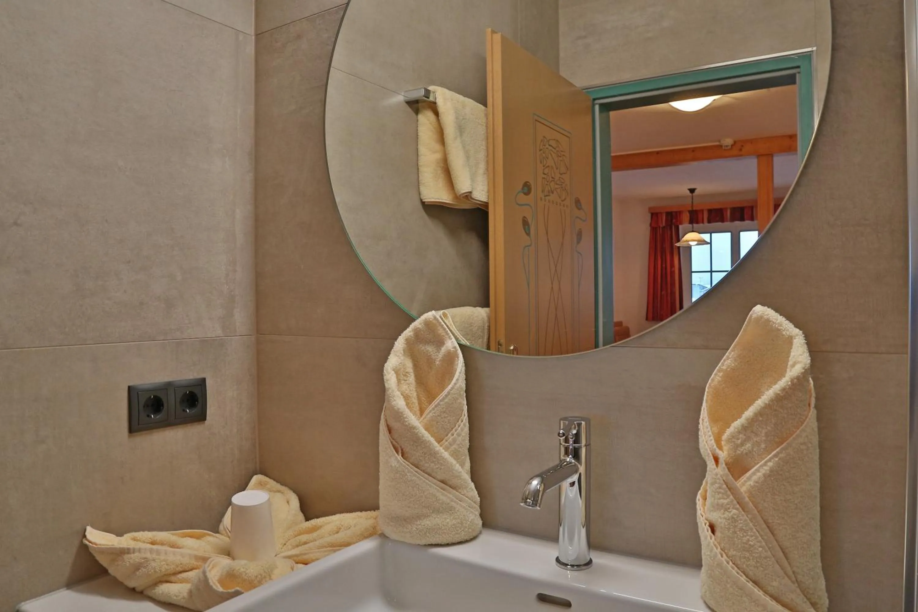 Bathroom in Aparthotel Paradies - Schrempfgut