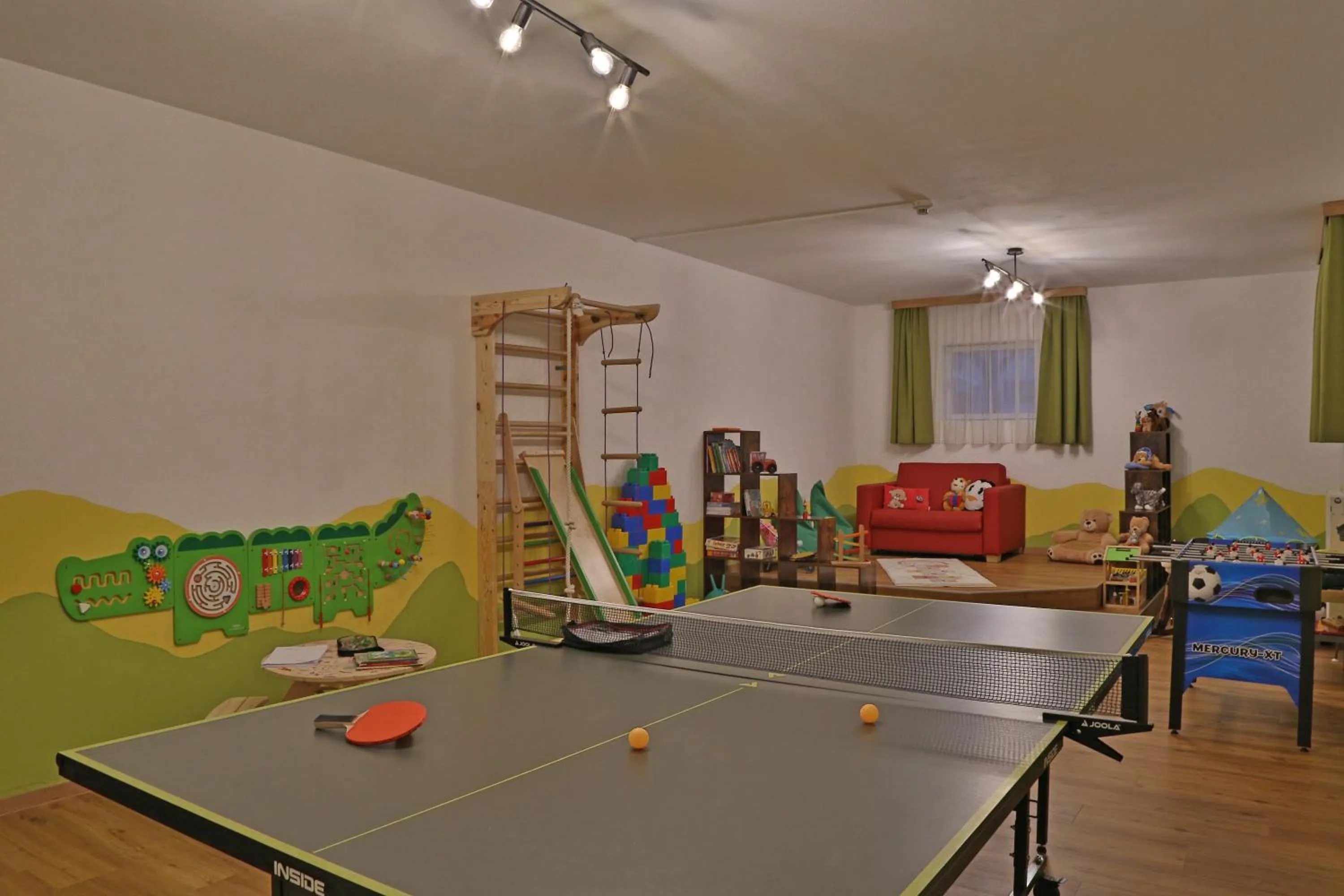 Game Room in Aparthotel Paradies - Schrempfgut