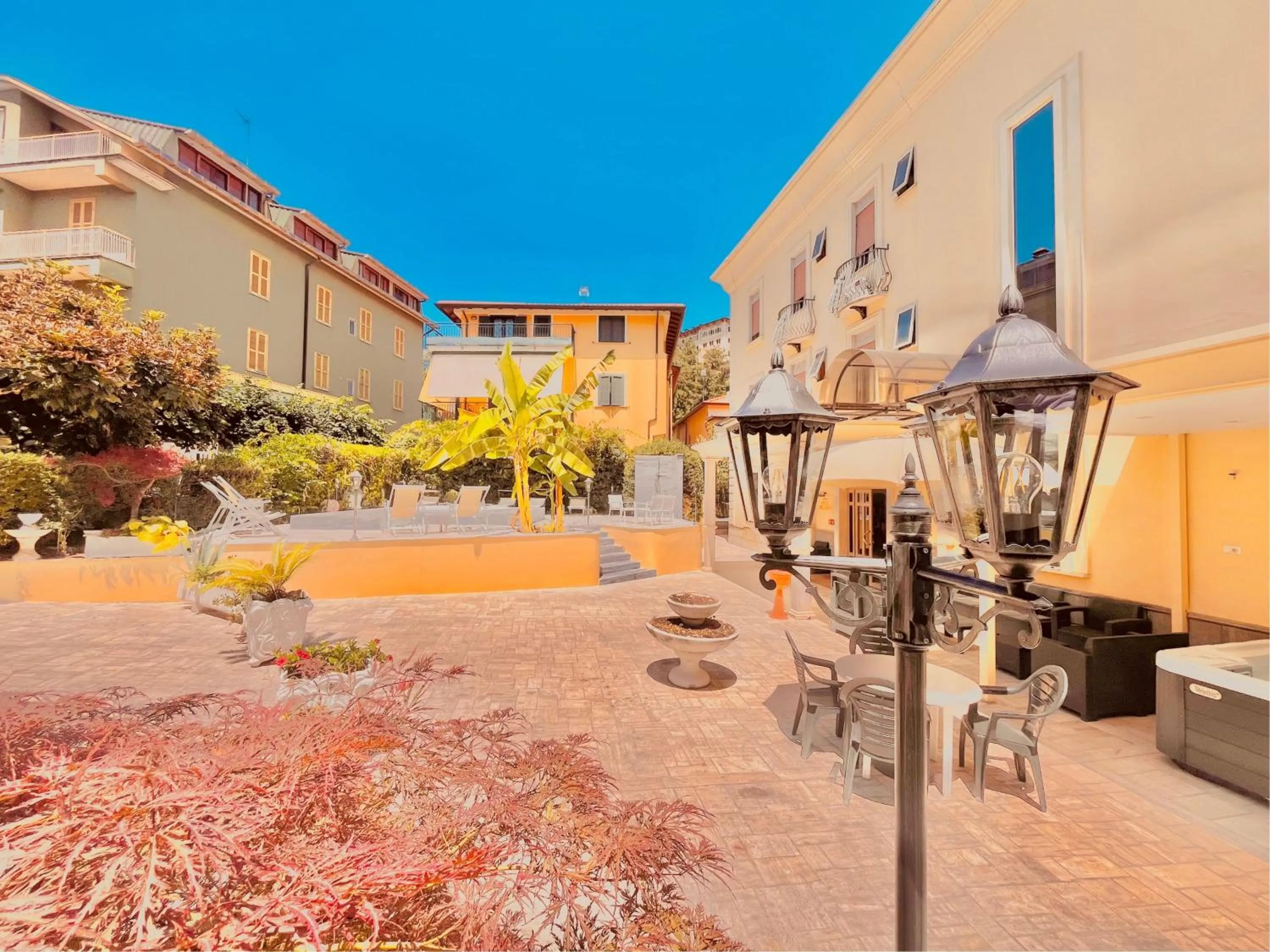 Swimming pool in Hotel Belsito Wellness & Spa