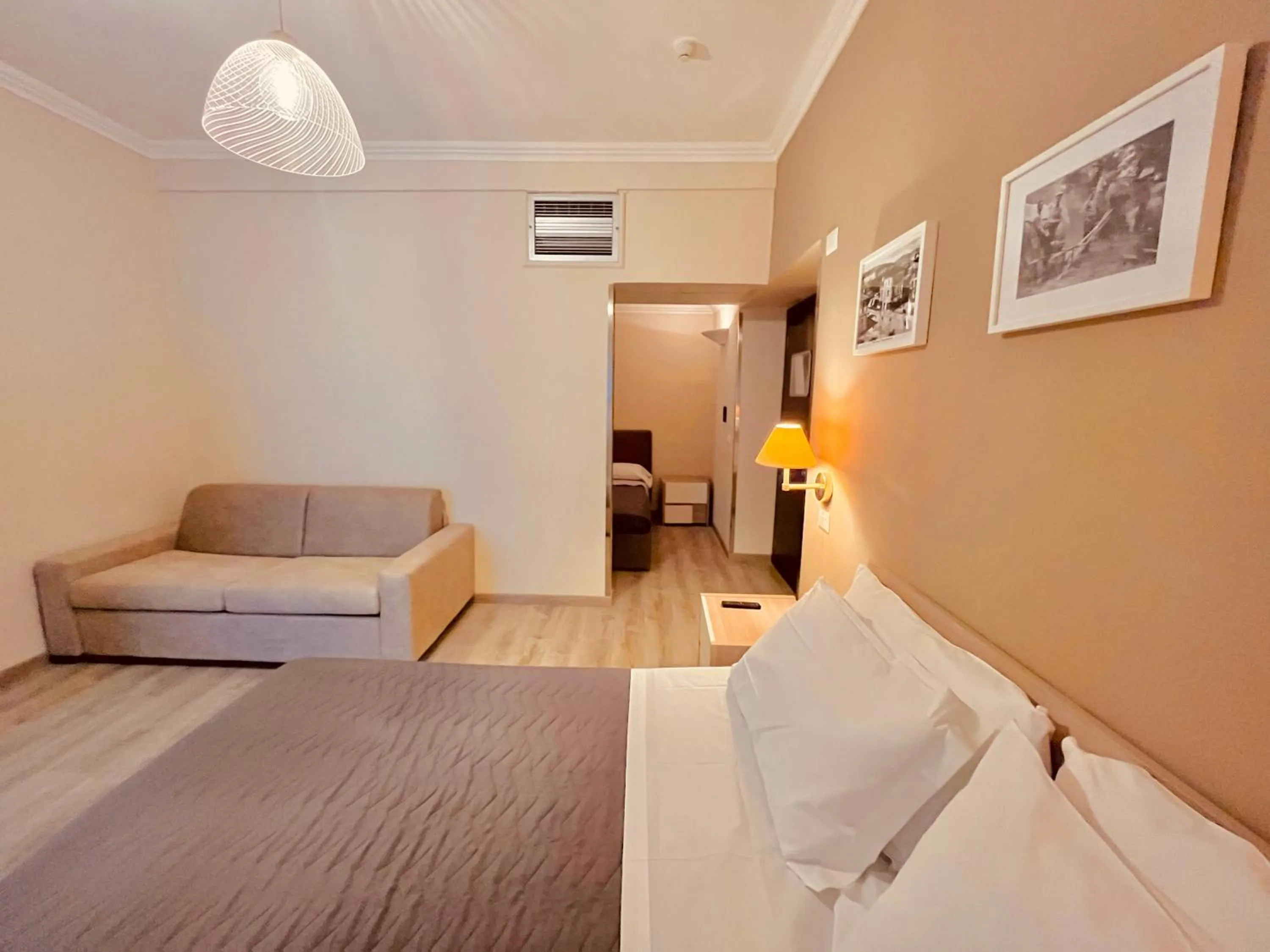 Photo of the whole room, Bed in Hotel Belsito Wellness & Spa