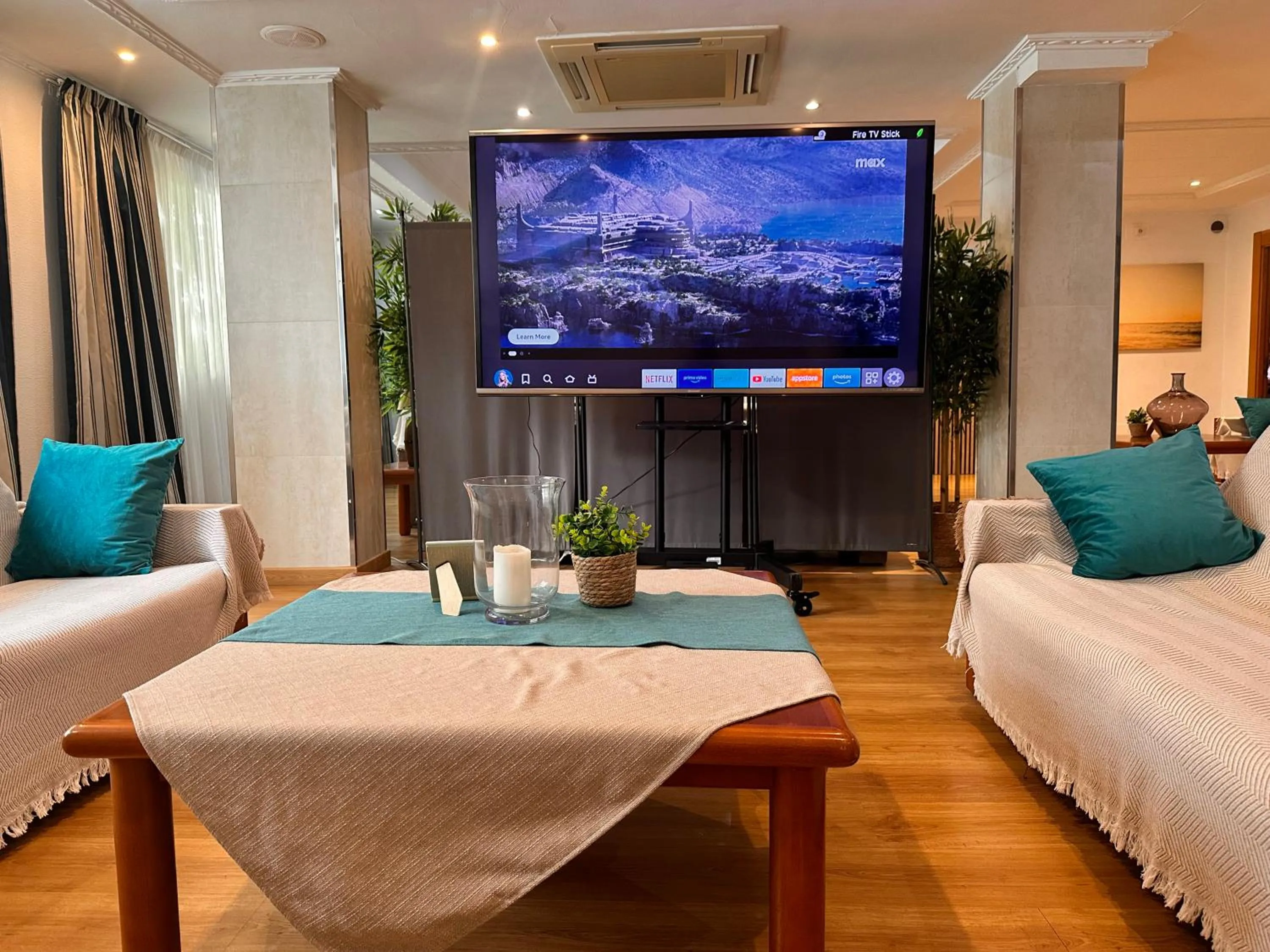 Lobby or reception, Bed in Hotel Selva Arenal