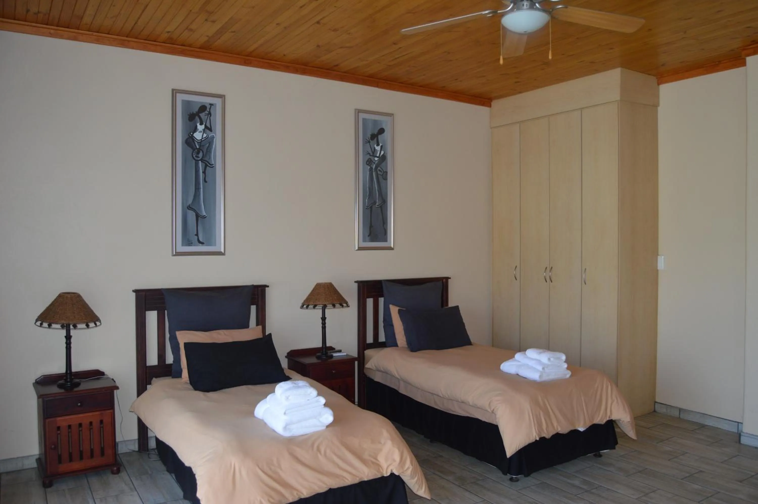 Photo of the whole room, Bed in Krige Lodge B&B