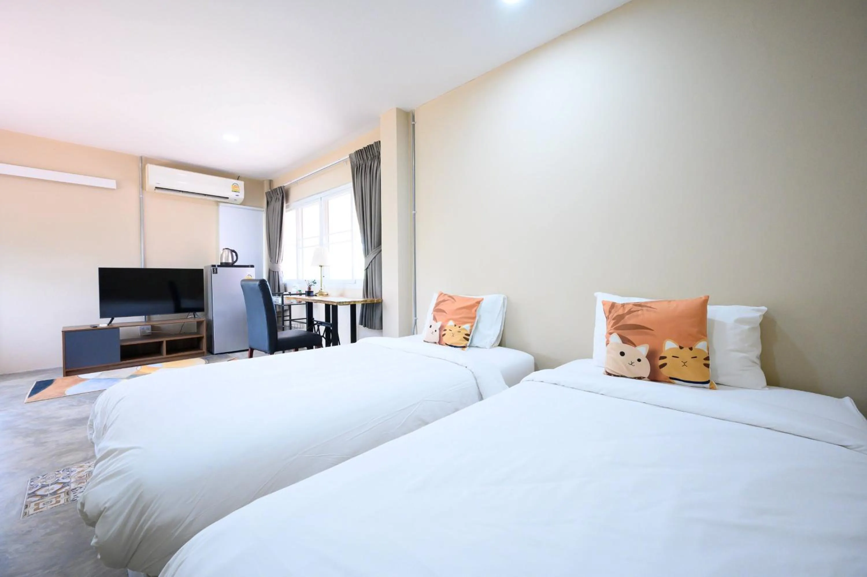 Bed in Busaya Resort & Cuisine