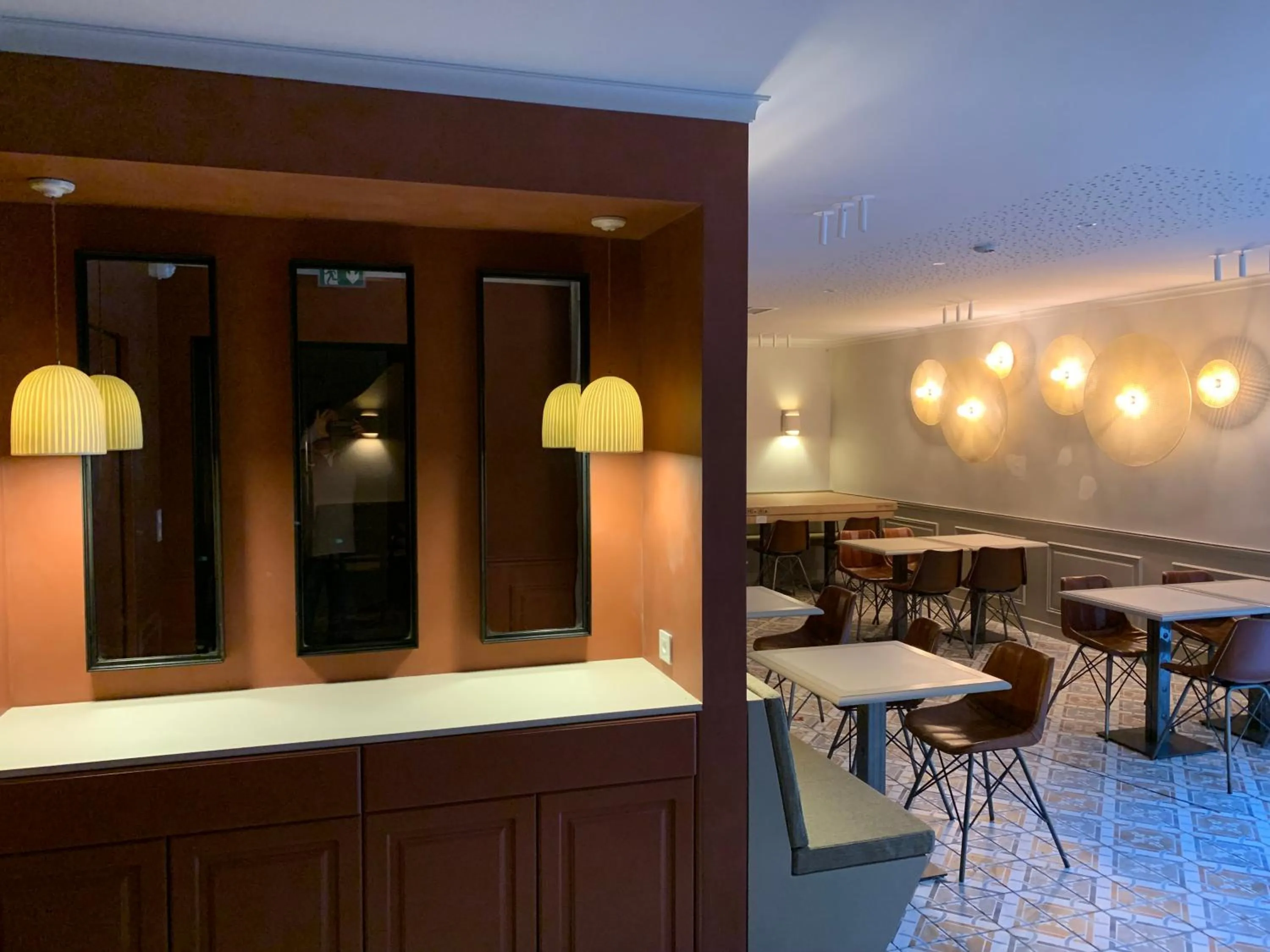 Restaurant/places to eat in Hotel du Poète