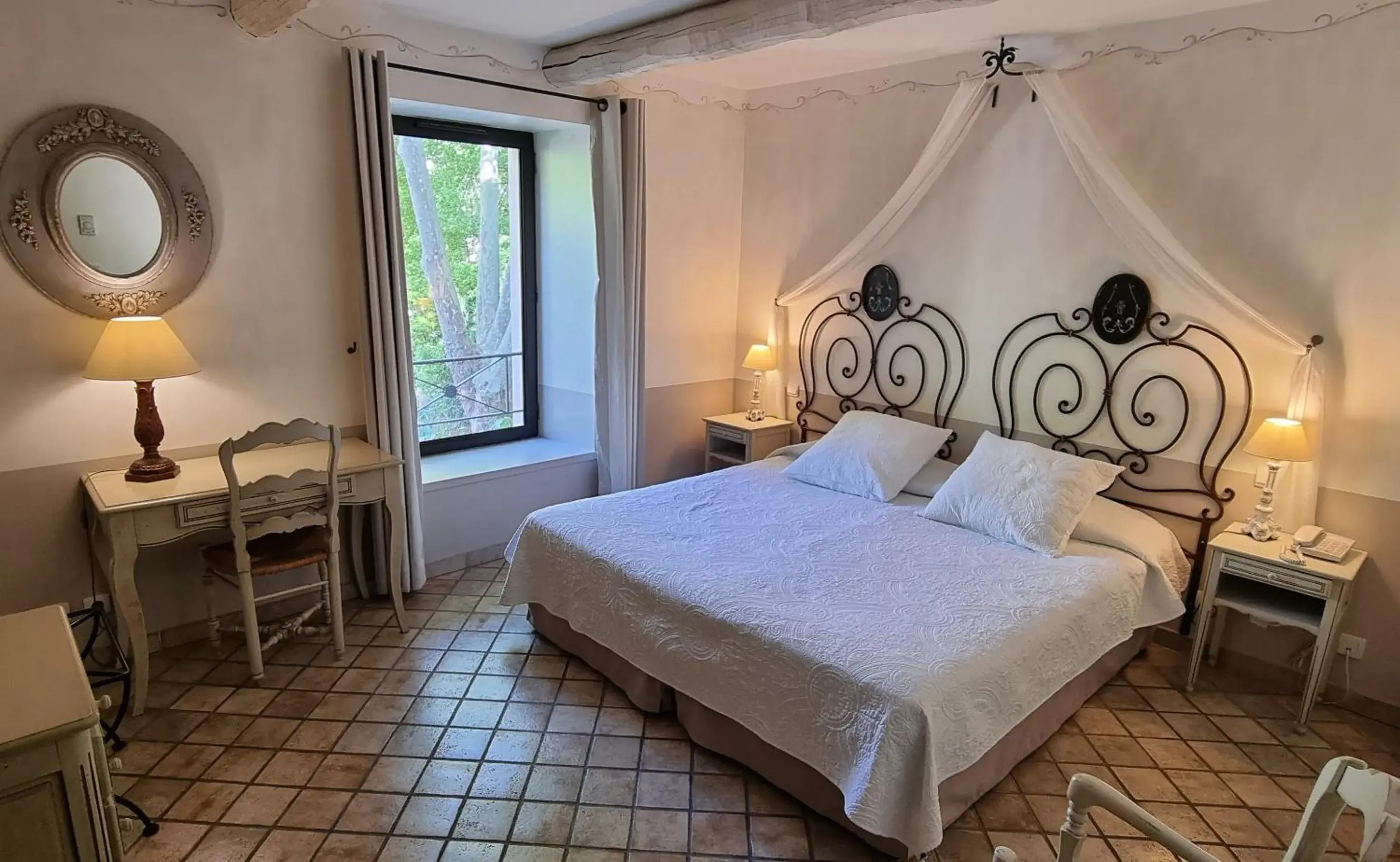 Superior Double Room Mélodie in Hotel du Poète Superior Double Room Mélodie in Hotel du Poète