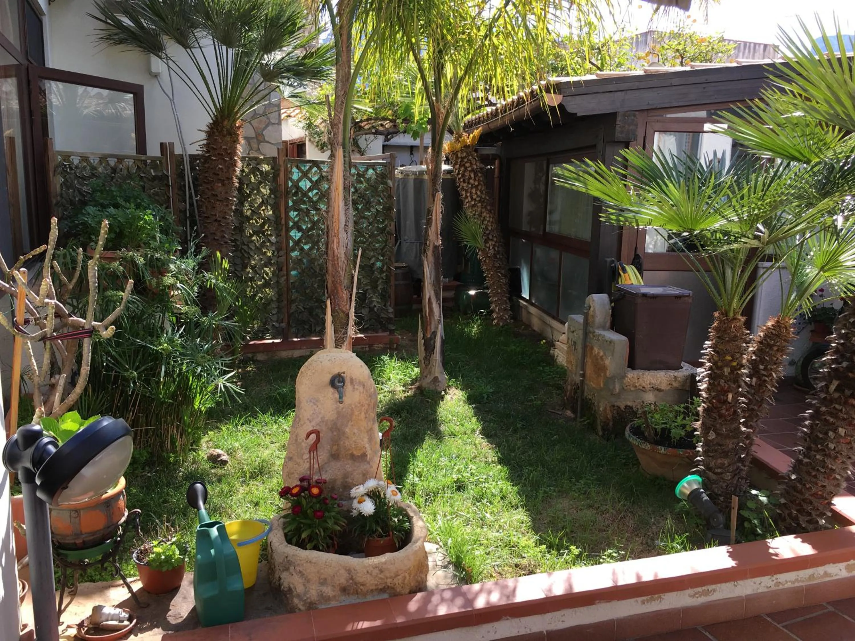 Garden view in Baglio Cusenza Rooms