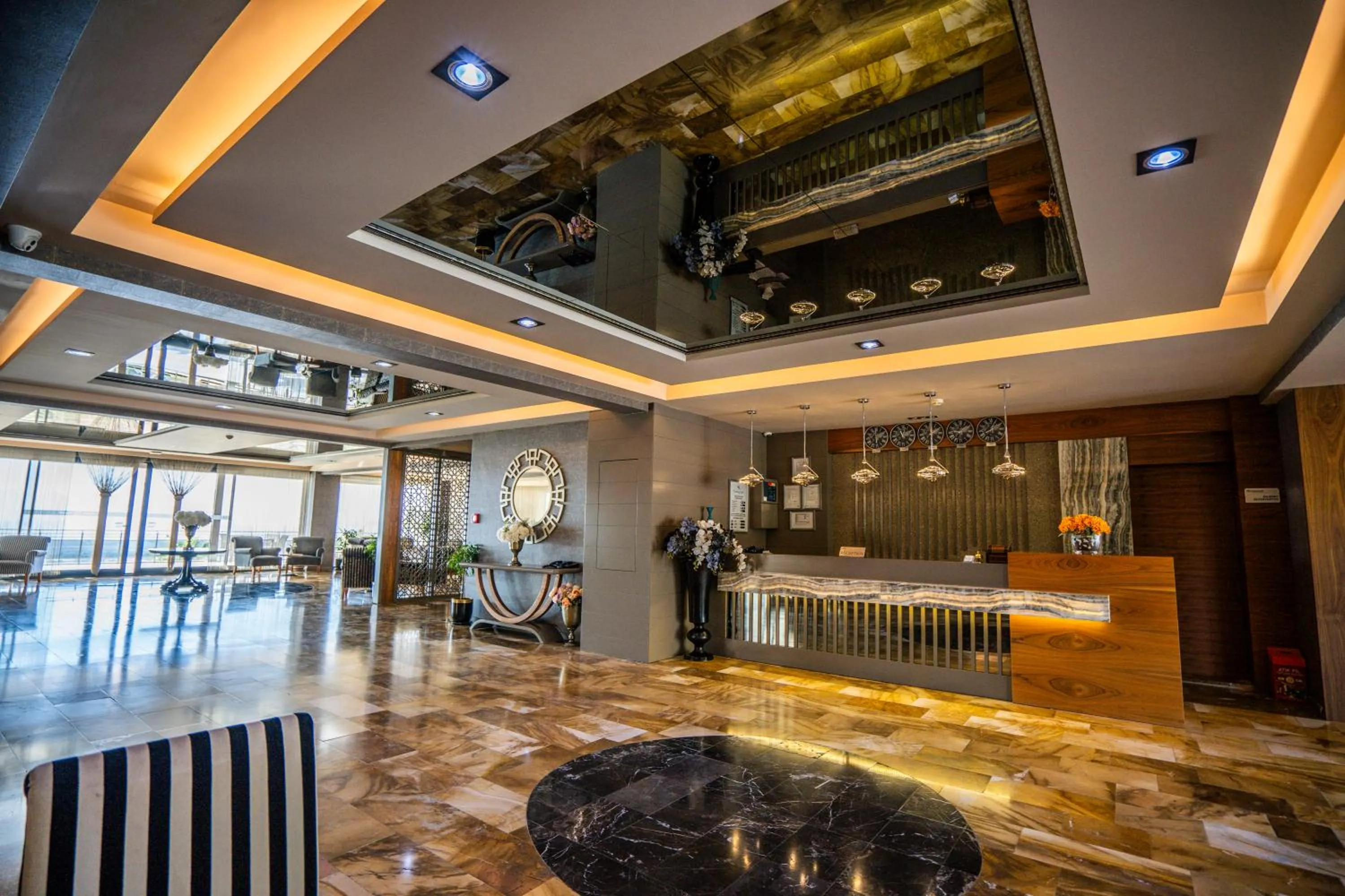 Lobby or reception in Hierapark Thermal & SPA Hotel