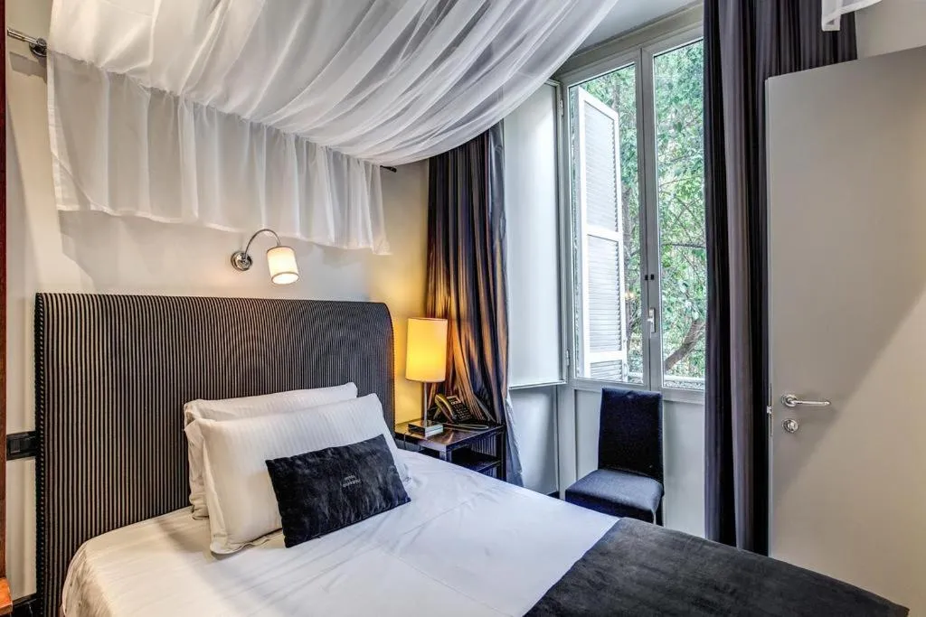 Bed in Hotel Giuggioli