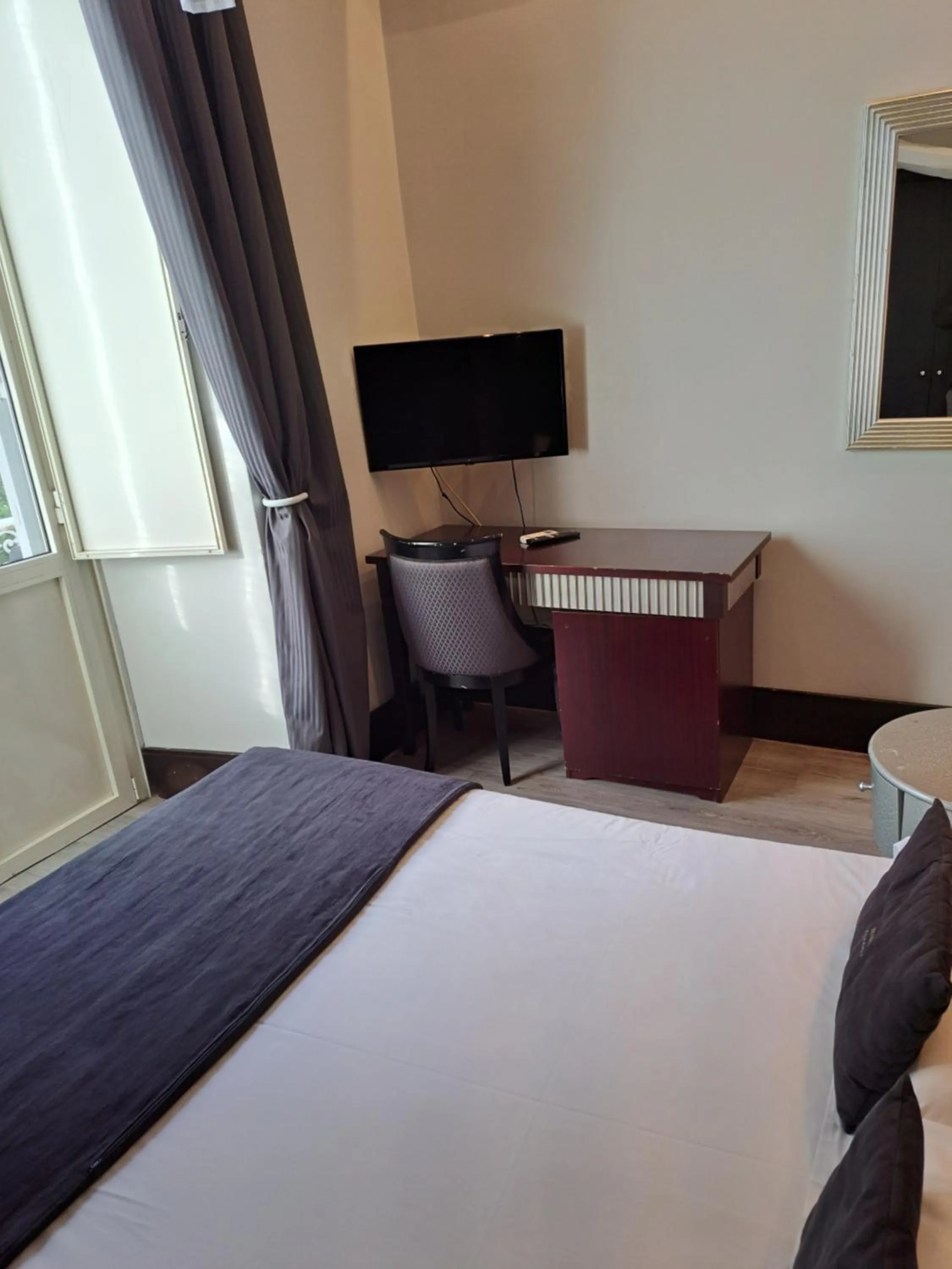 Bed in Hotel Giuggioli